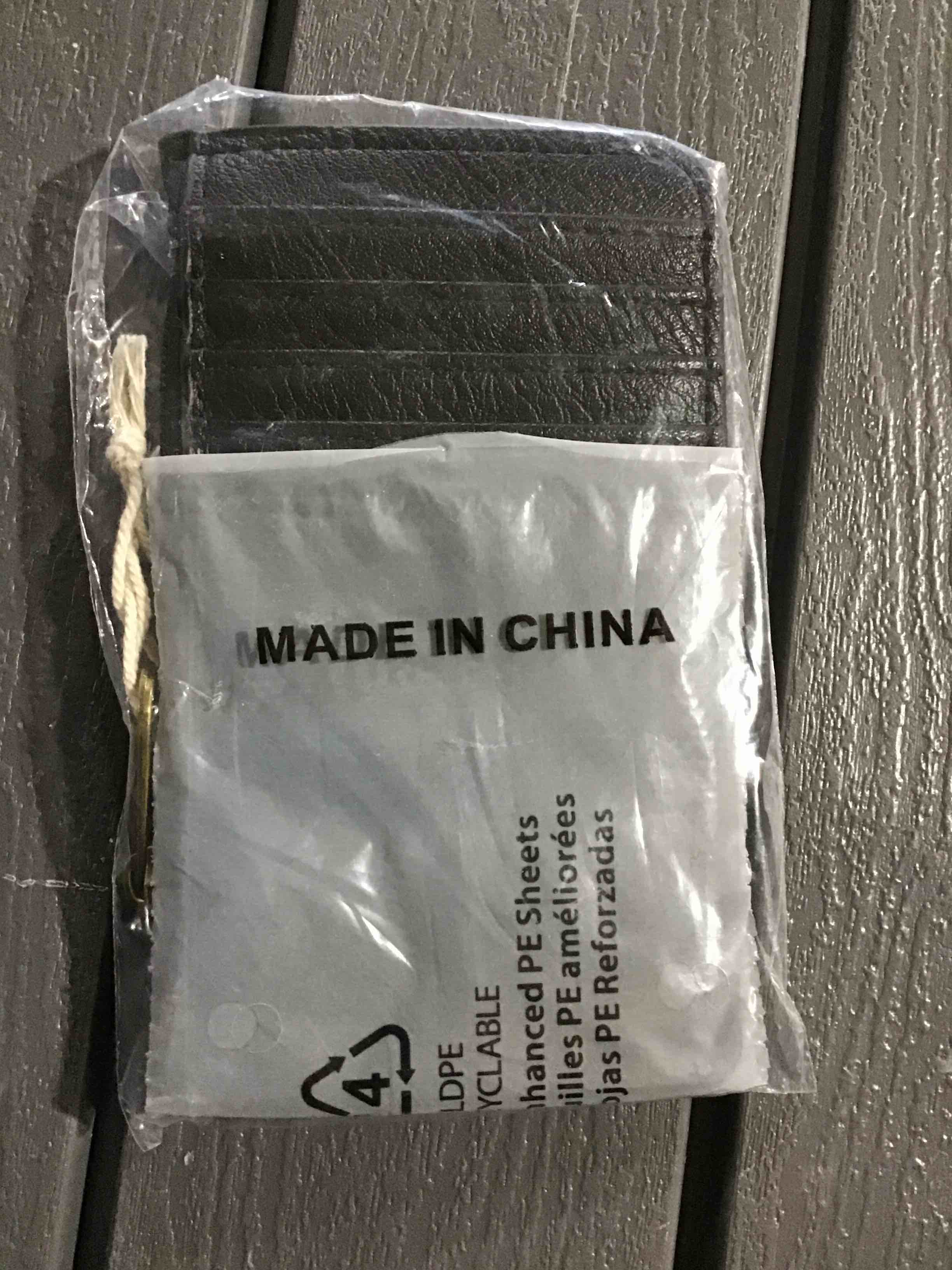 https://s3.amazonaws.com/lotting-images-prod/bidfta/BLU4866974_1685707697701.jpeg