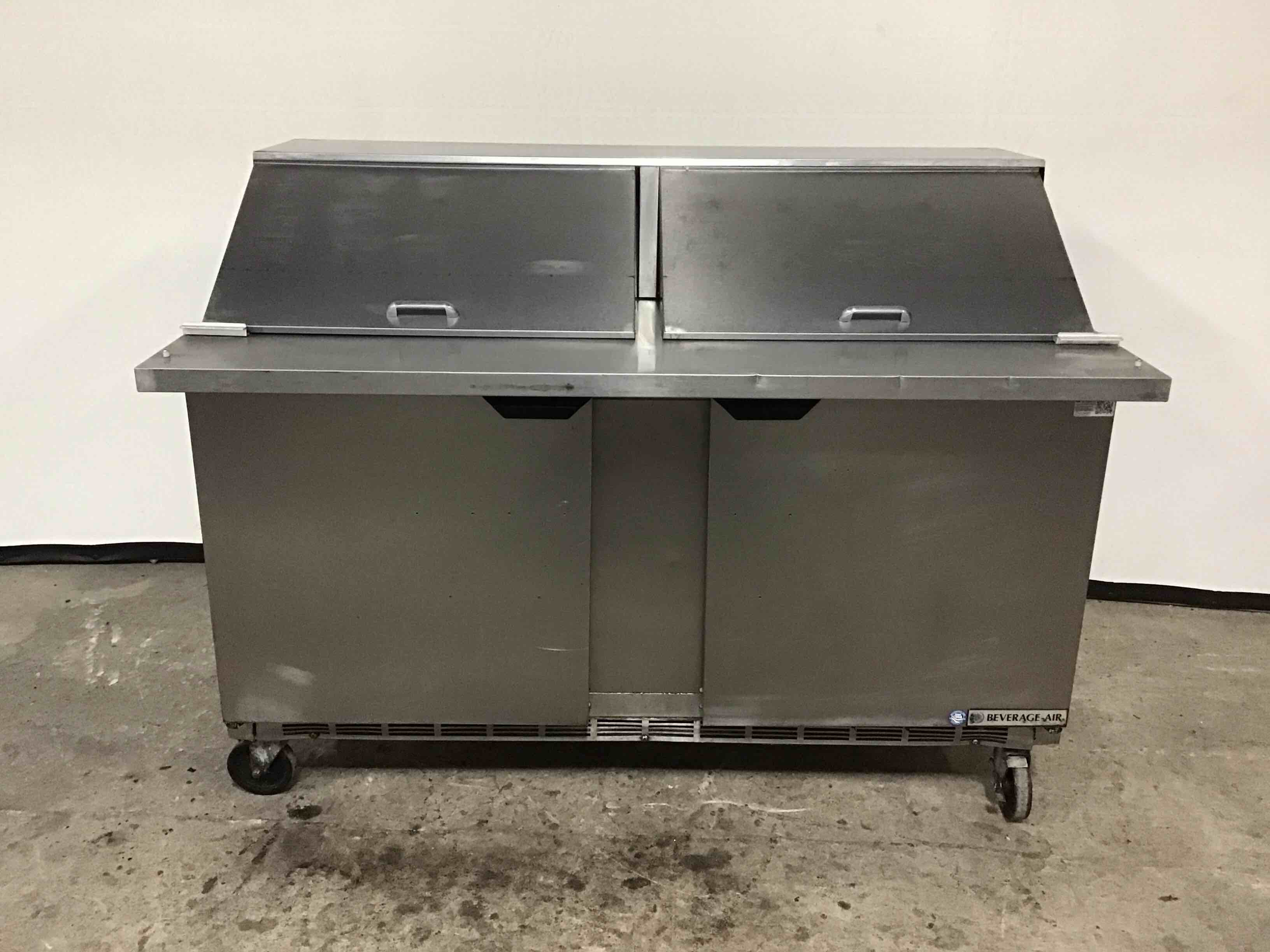 BEVERAGE AIR 60 INCH 2 DOOR MEGATOP SANDWICH PREP TABLE ON CASTERS 