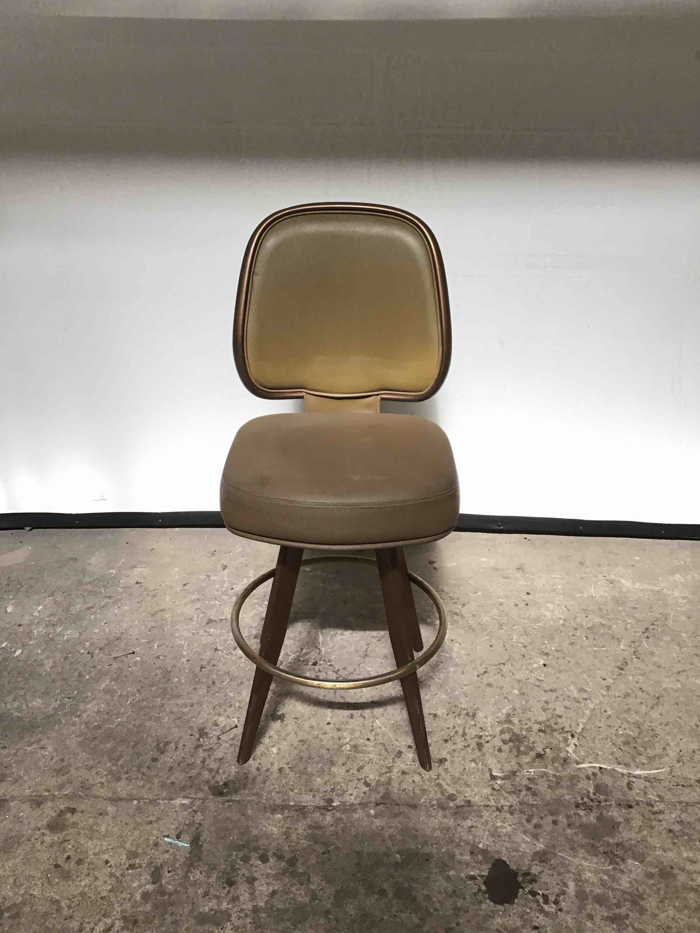 COUNTER HEIGHT CUSHIONED BACK SWIVEL CHAIR 