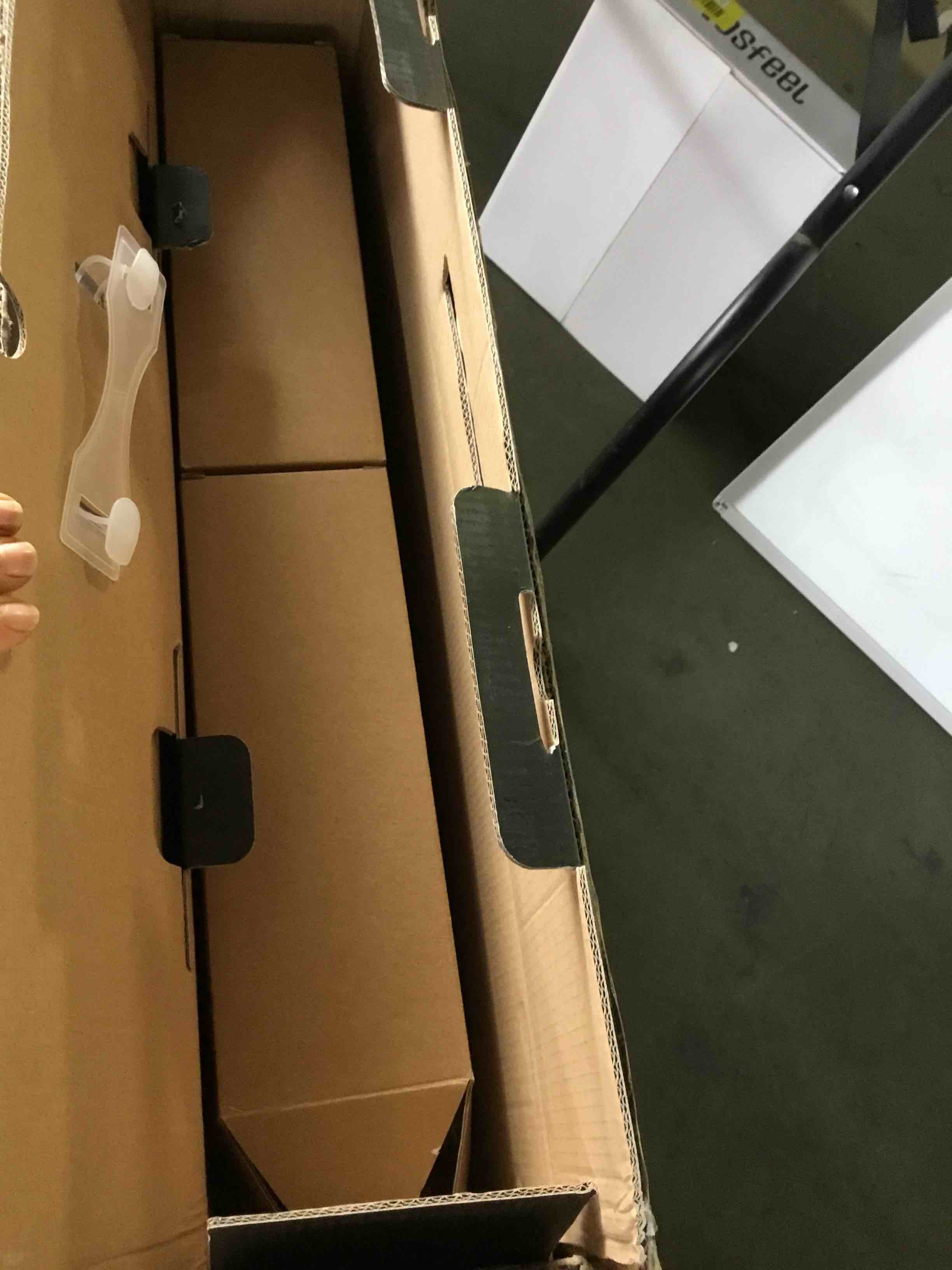 https://s3.amazonaws.com/lotting-images-prod/bidfta/BLU4883899_1684847717478.jpeg
