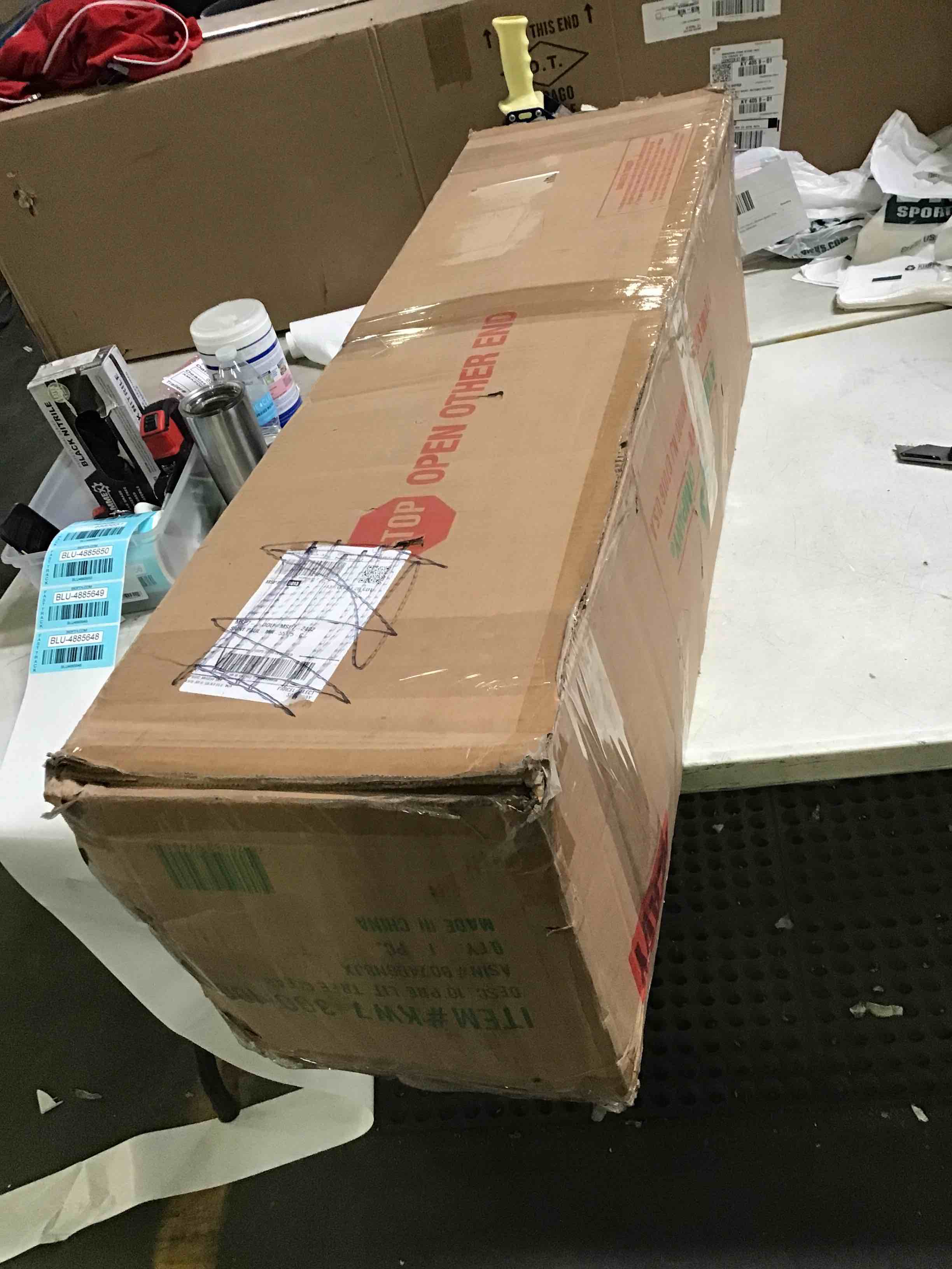 https://s3.amazonaws.com/lotting-images-prod/bidfta/BLU4885648_1684767729521.jpeg