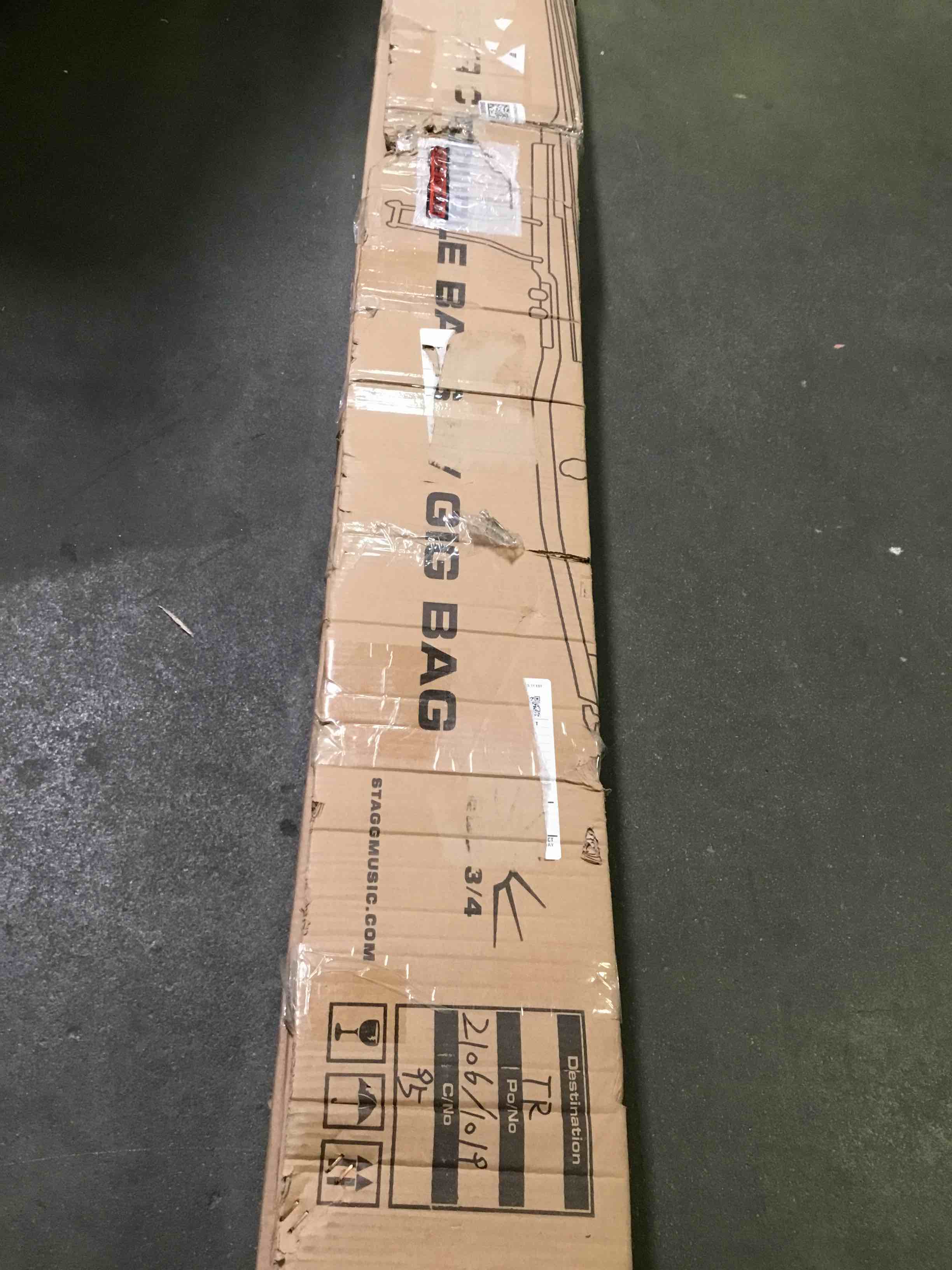 https://s3.amazonaws.com/lotting-images-prod/bidfta/BLU4914044_1689352080371.jpeg