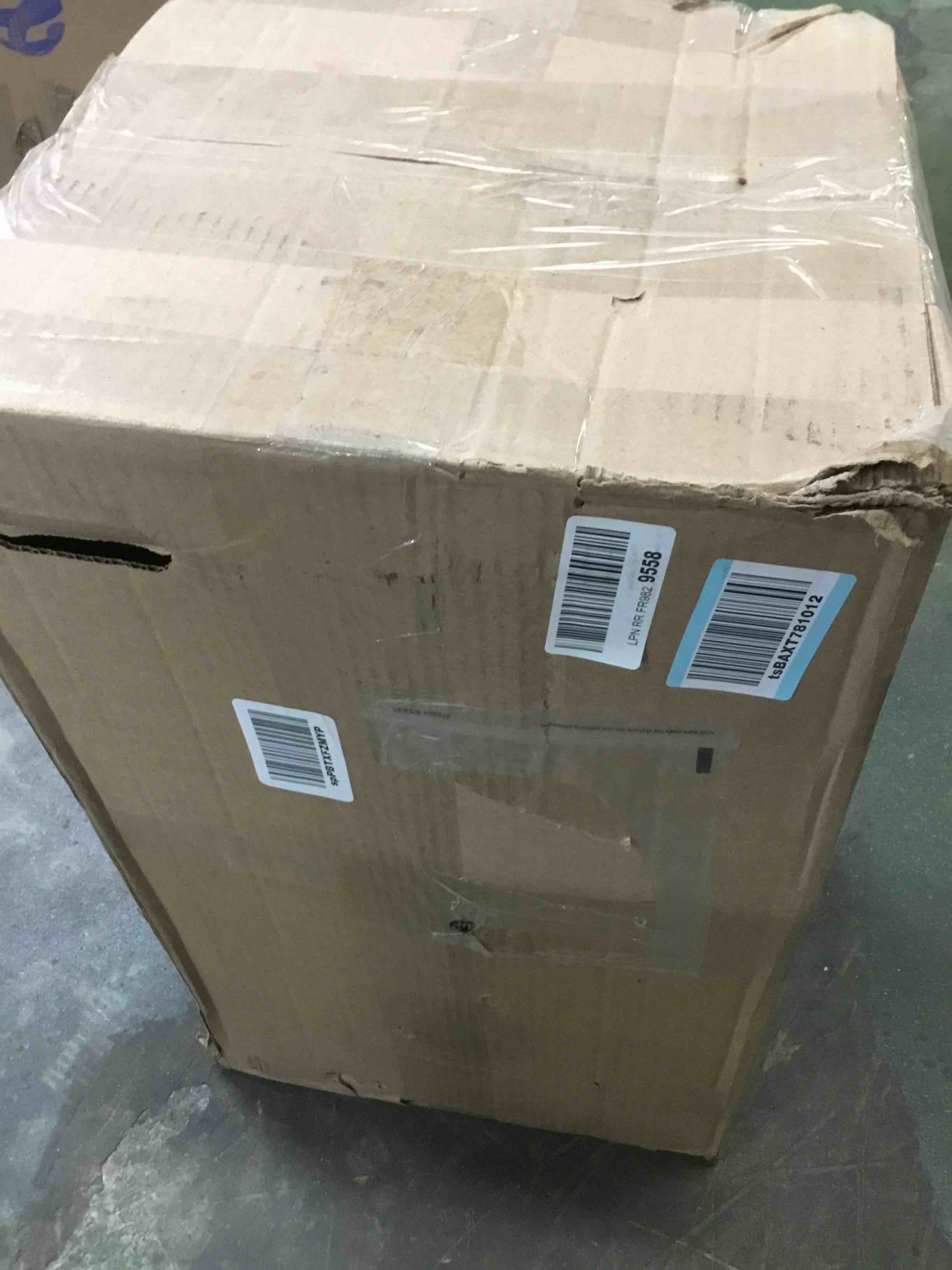 https://s3.amazonaws.com/lotting-images-prod/bidfta/BLU4914664_1687969226616.jpeg