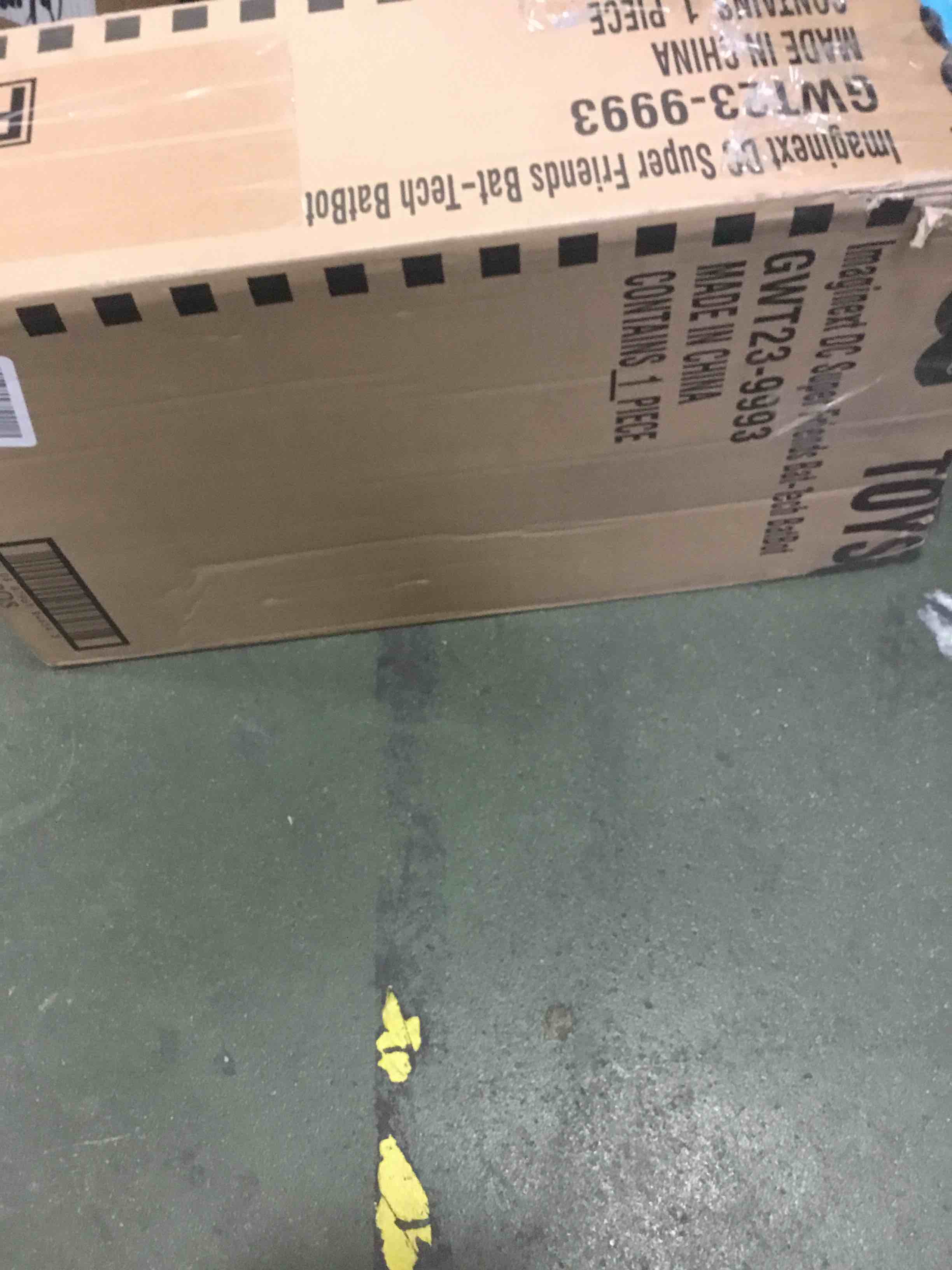 https://s3.amazonaws.com/lotting-images-prod/bidfta/BLU4915108_1688389736491.jpeg