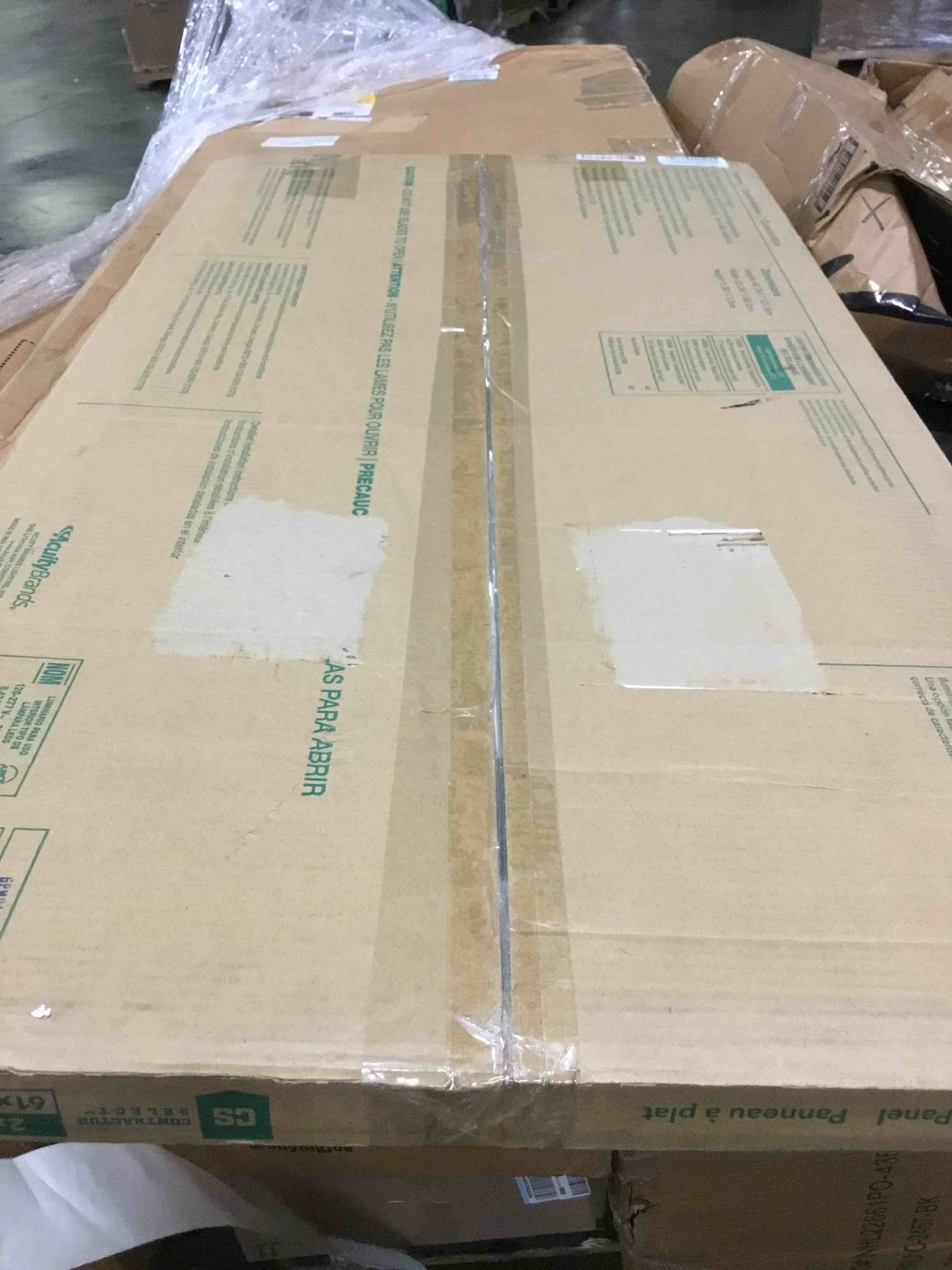 https://s3.amazonaws.com/lotting-images-prod/bidfta/BLU4915149_1688395876679.jpeg