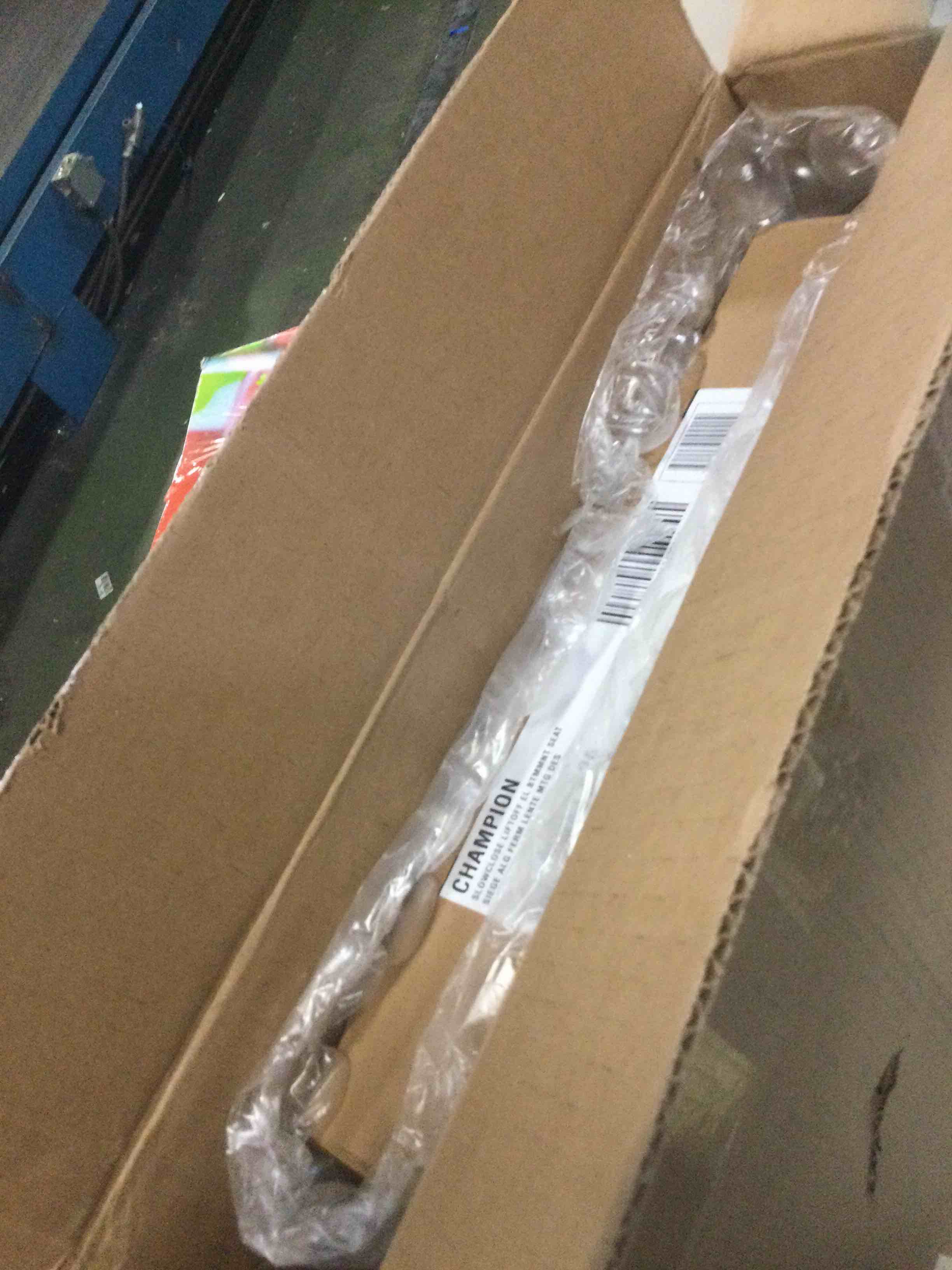 https://s3.amazonaws.com/lotting-images-prod/bidfta/BLU4915253_1688413196326.jpeg