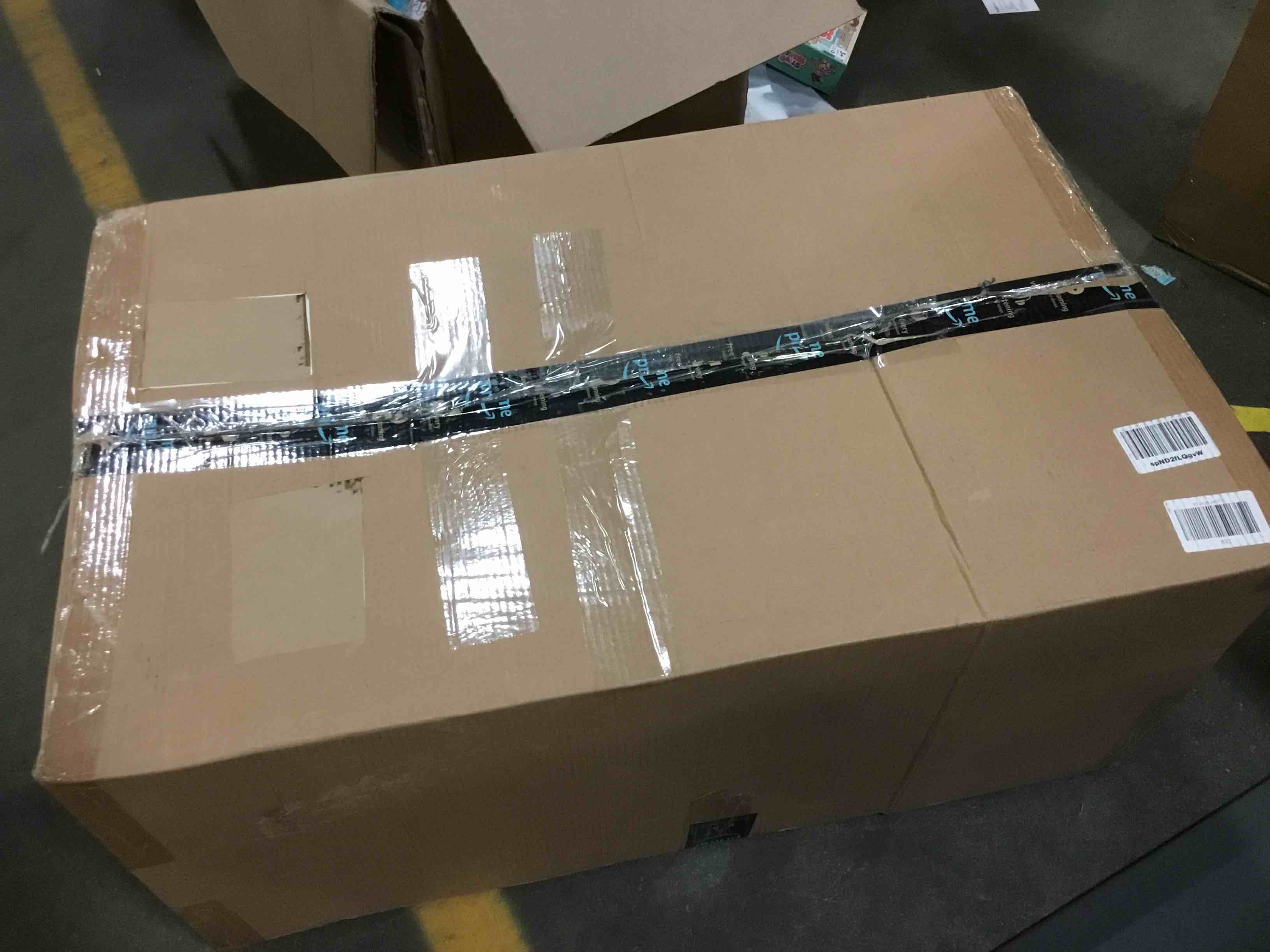 https://s3.amazonaws.com/lotting-images-prod/bidfta/BLU4915654_1688999765942.jpeg