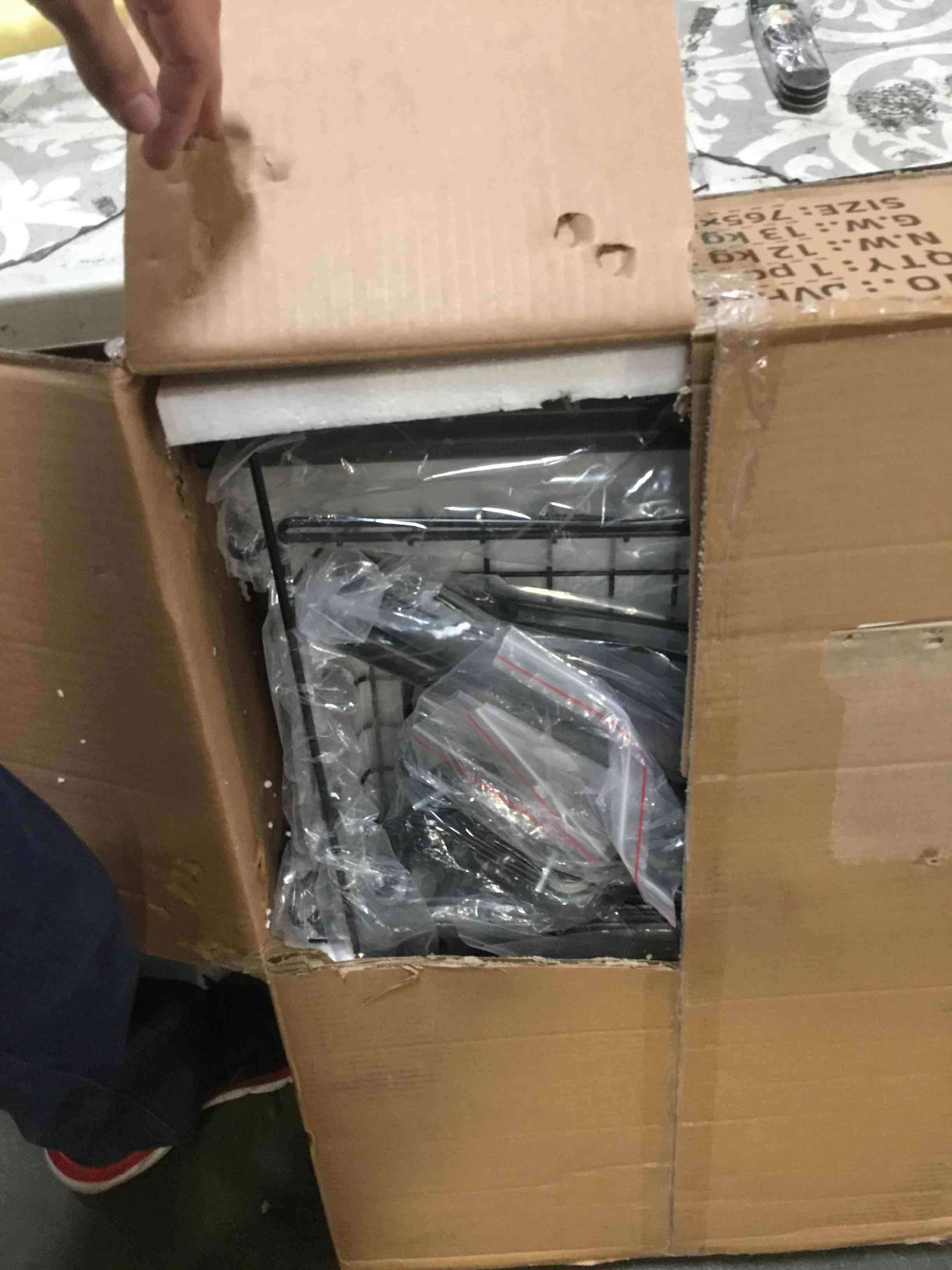 https://s3.amazonaws.com/lotting-images-prod/bidfta/BLU4915858_1689097831581.jpeg
