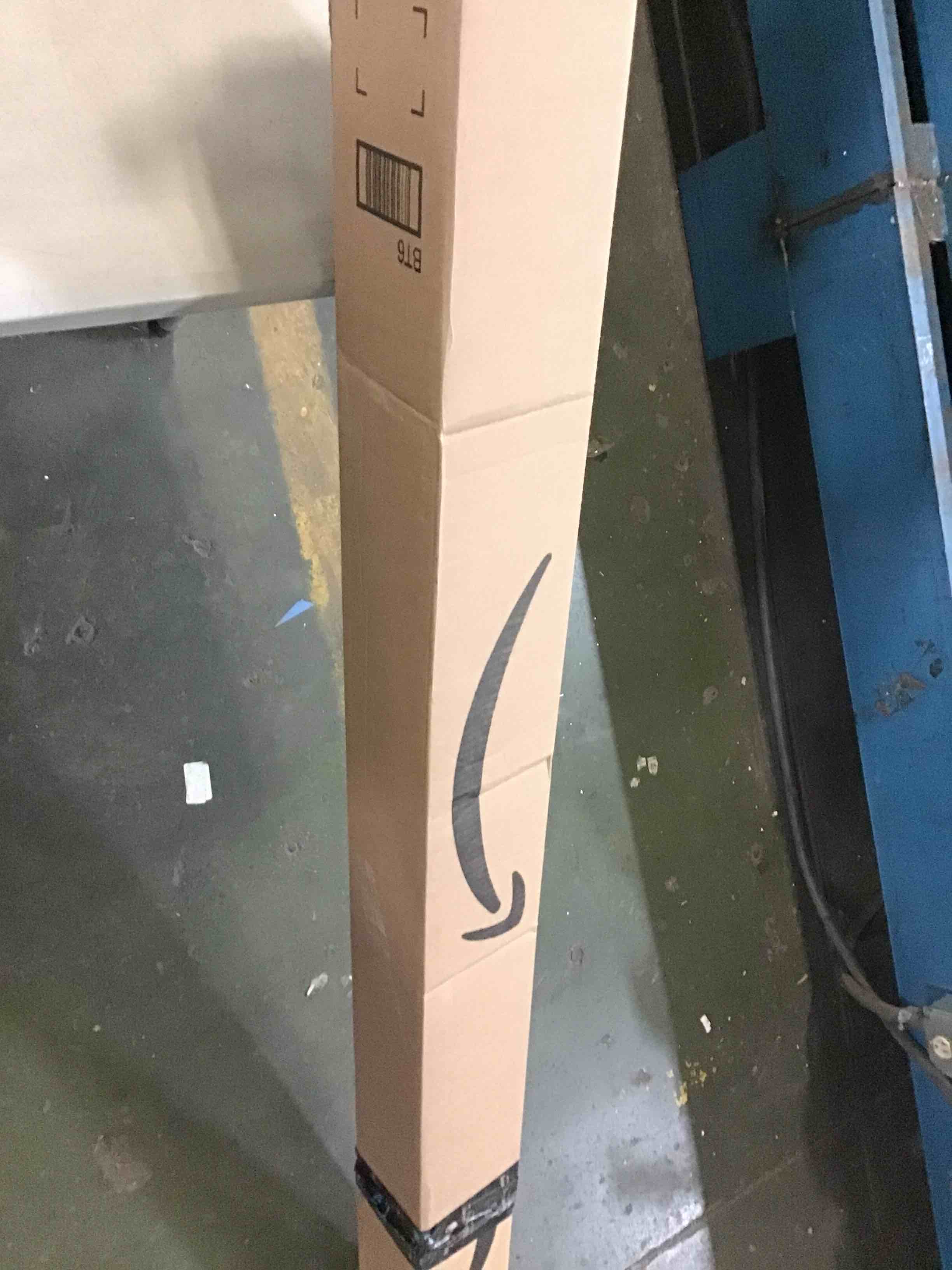 https://s3.amazonaws.com/lotting-images-prod/bidfta/BLU4921838_1682603063567.jpeg