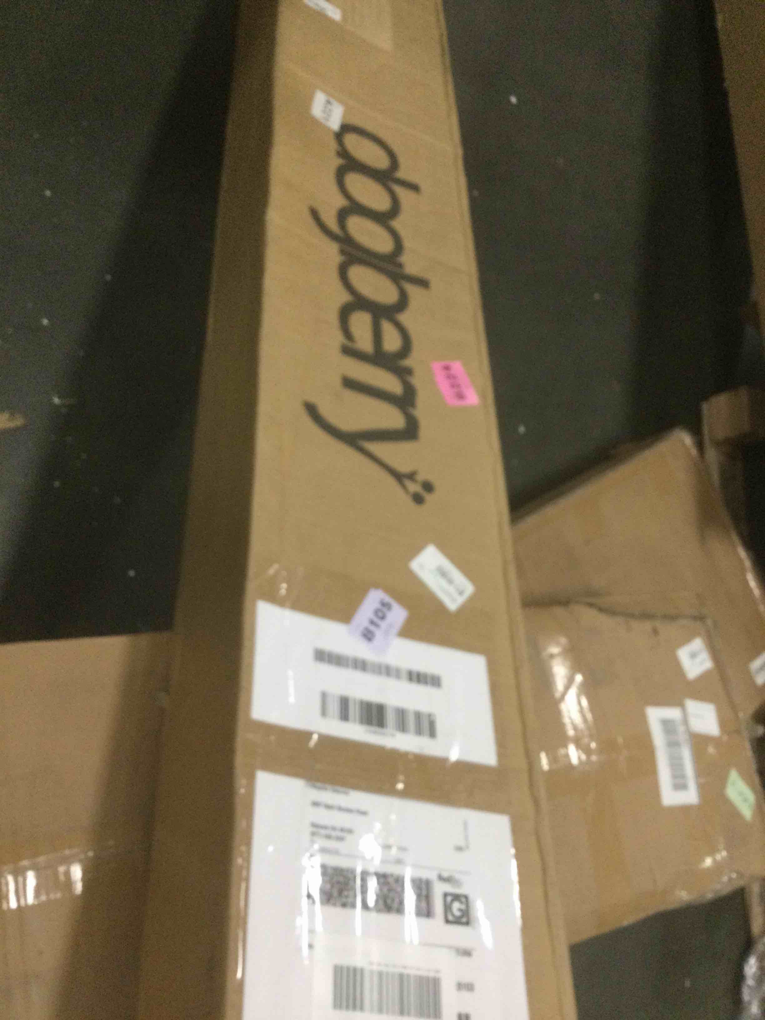 https://s3.amazonaws.com/lotting-images-prod/bidfta/BLU4927981_1704892482403.jpeg