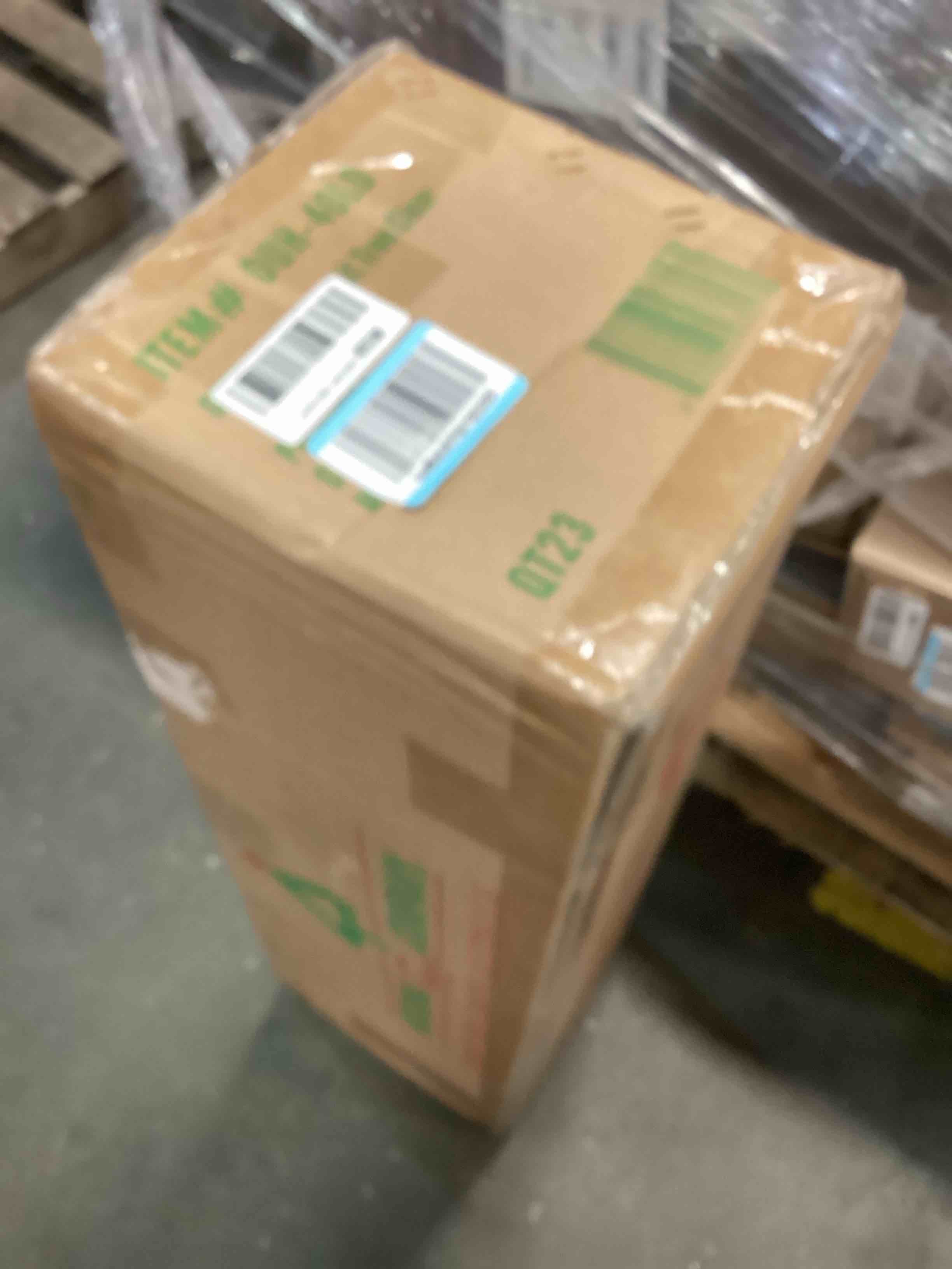 https://s3.amazonaws.com/lotting-images-prod/bidfta/BLU4928106_1705845905537.jpeg
