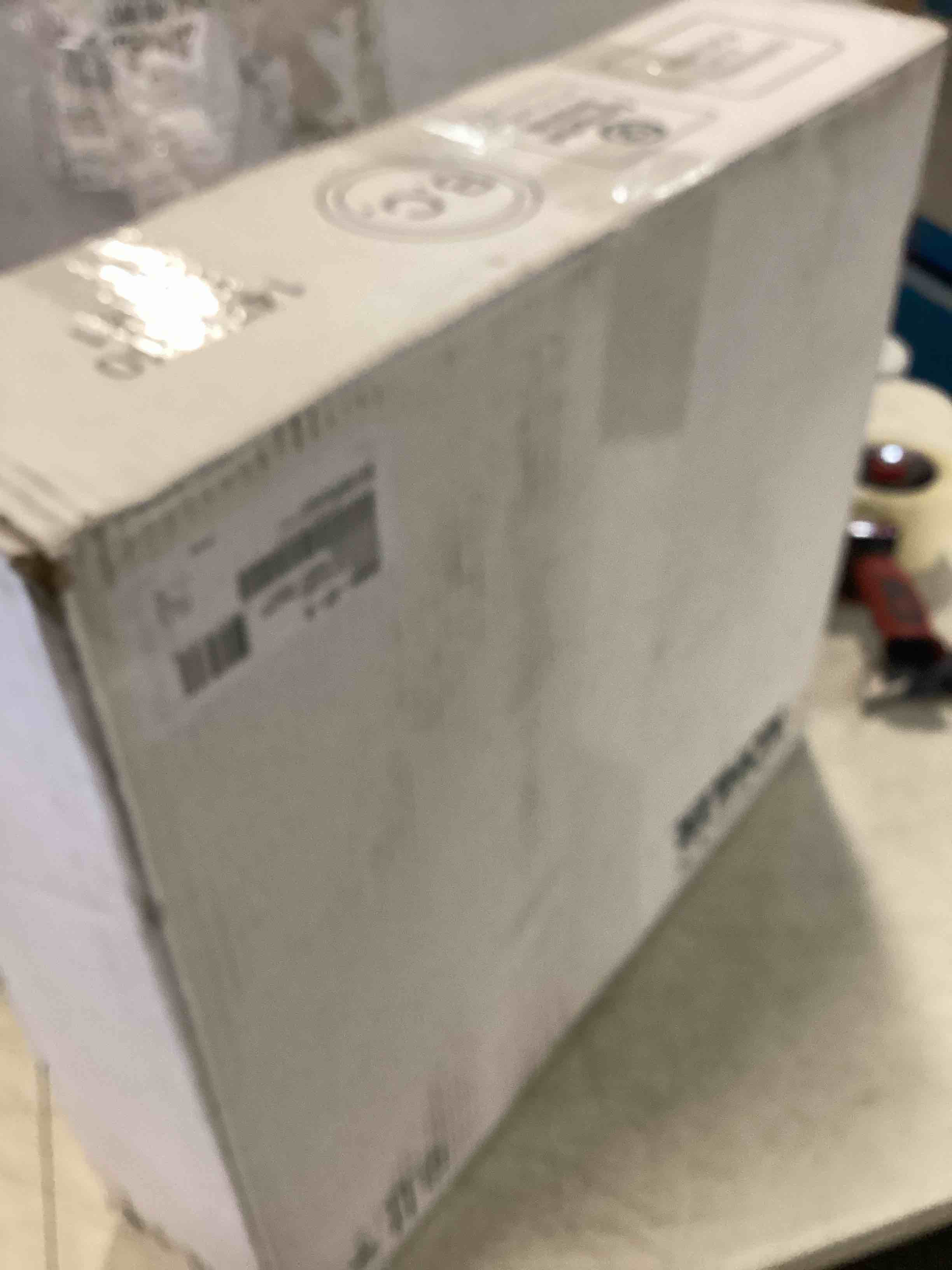 https://s3.amazonaws.com/lotting-images-prod/bidfta/BLU4928191_1705856585430.jpeg