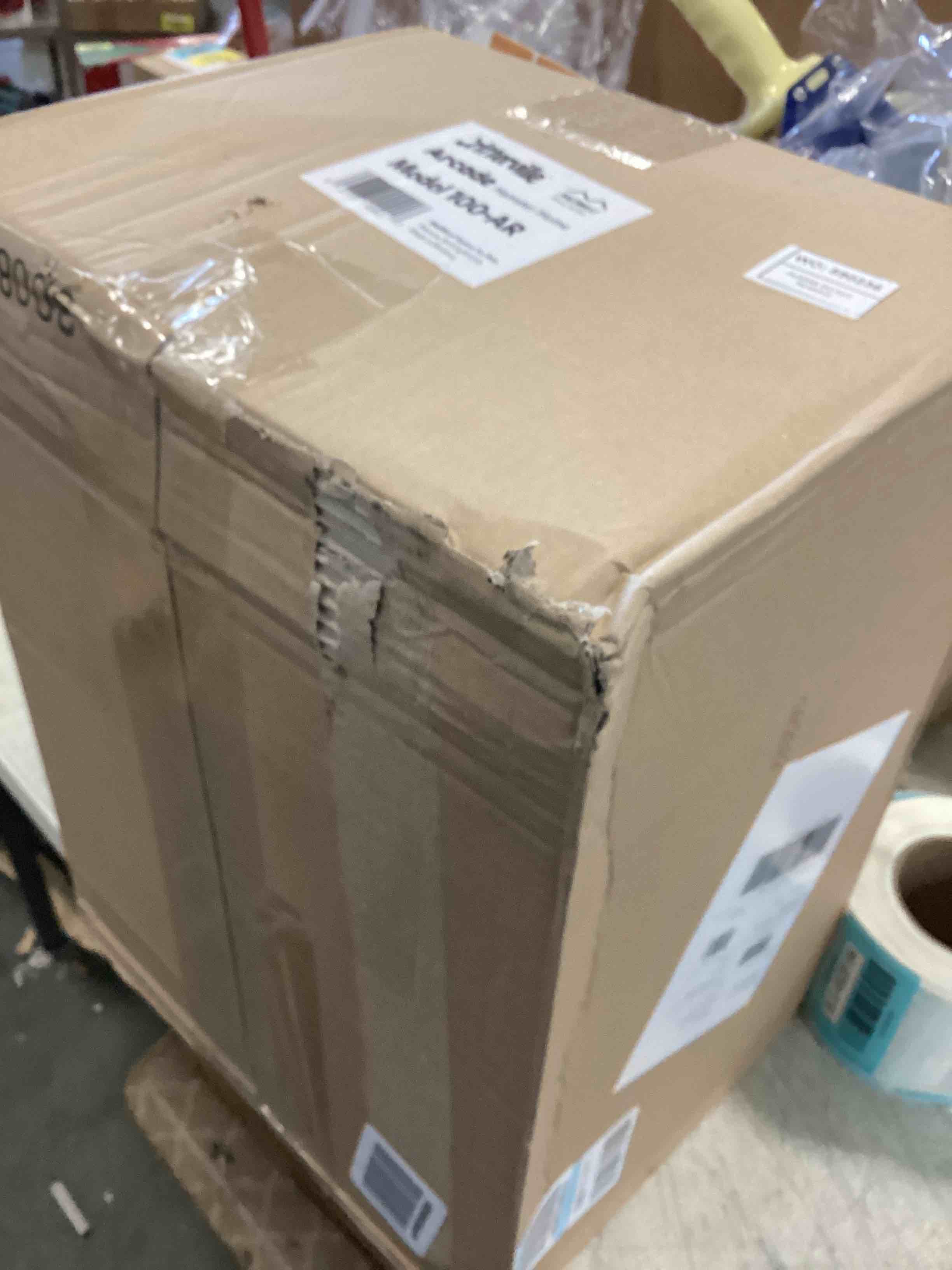 https://s3.amazonaws.com/lotting-images-prod/bidfta/BLU4928194_1705856703662.jpeg