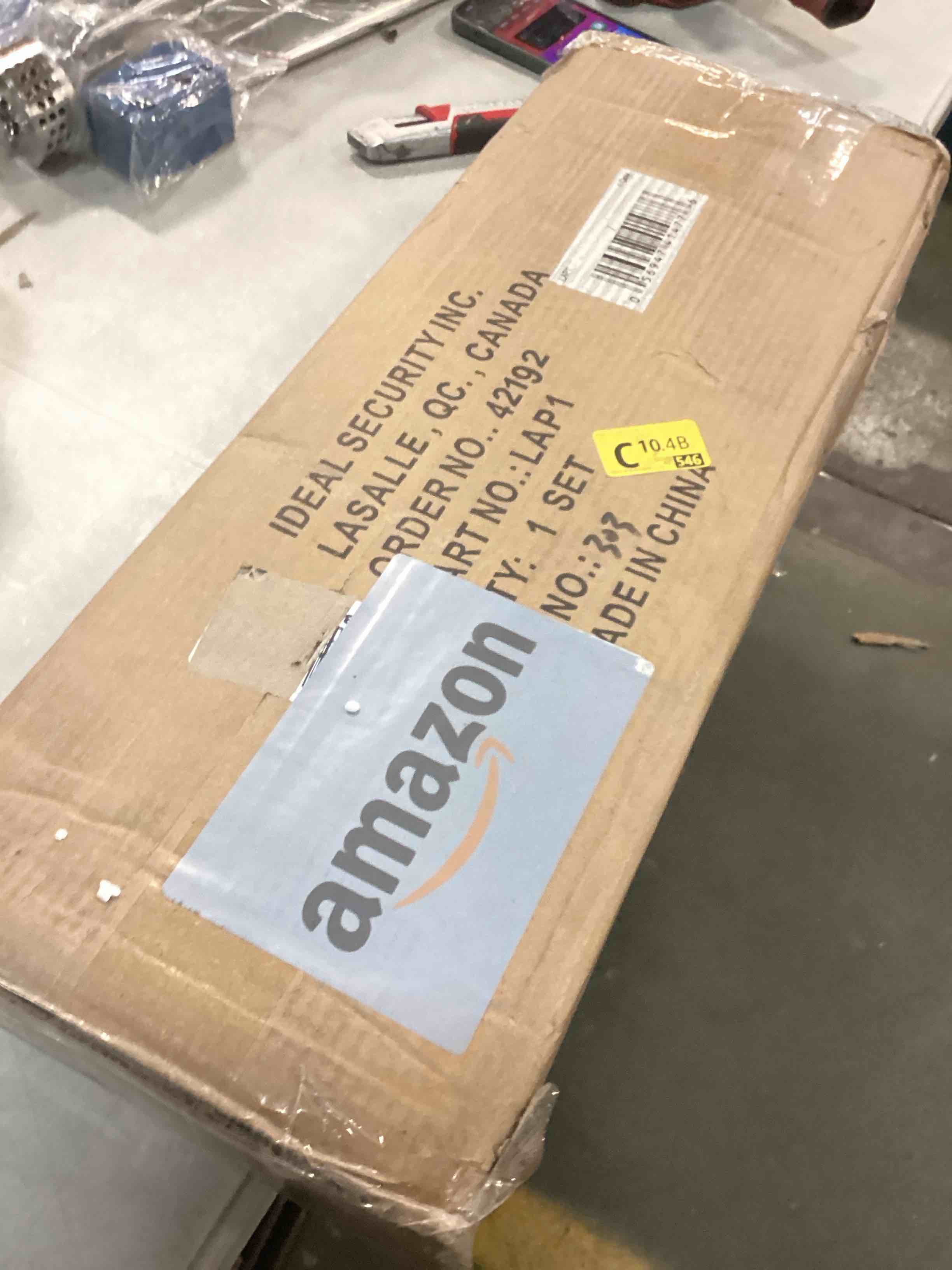 https://s3.amazonaws.com/lotting-images-prod/bidfta/BLU4928928_1709396974265.jpeg