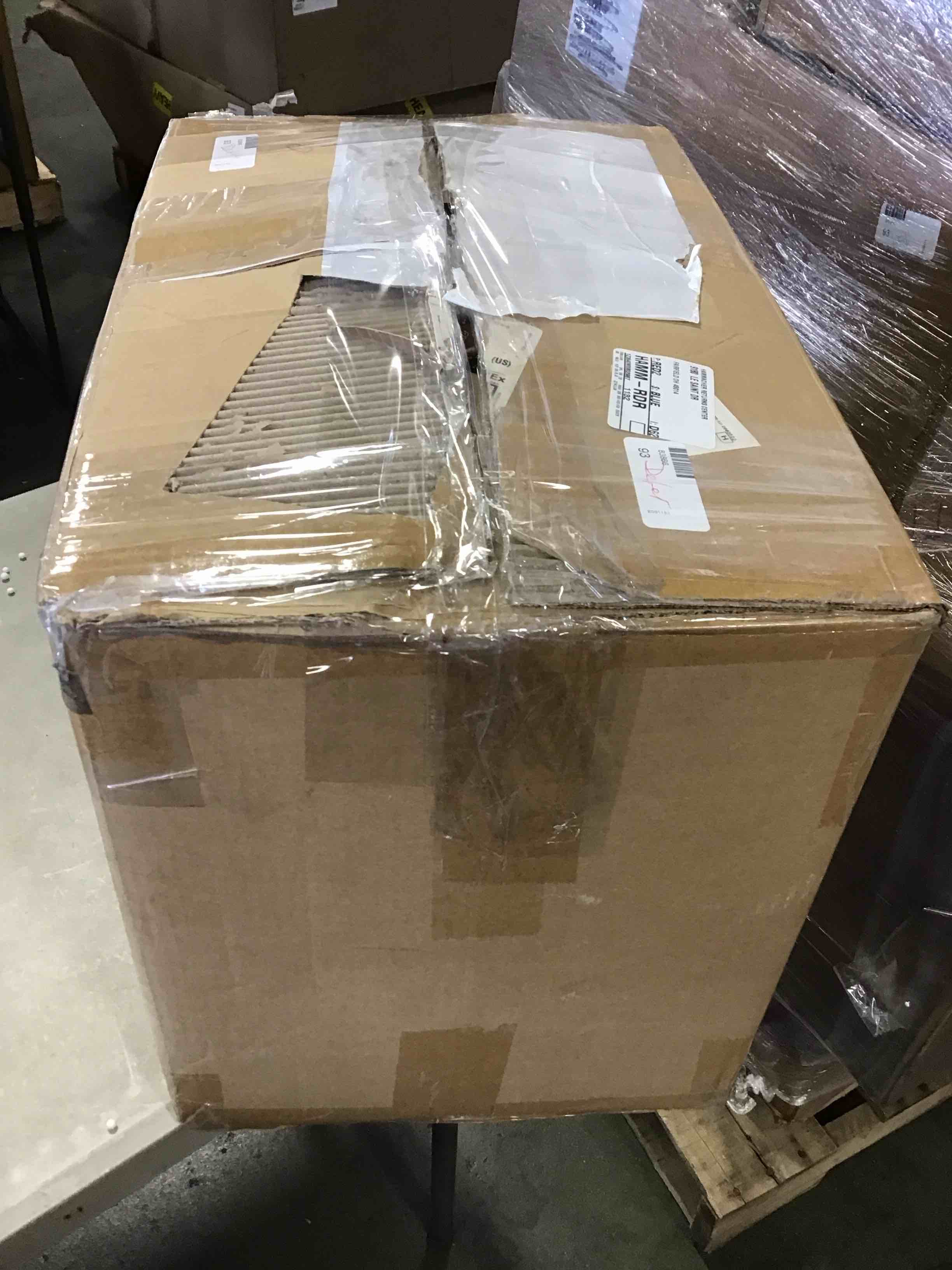 https://s3.amazonaws.com/lotting-images-prod/bidfta/BLU4929875_1705419271626.jpeg