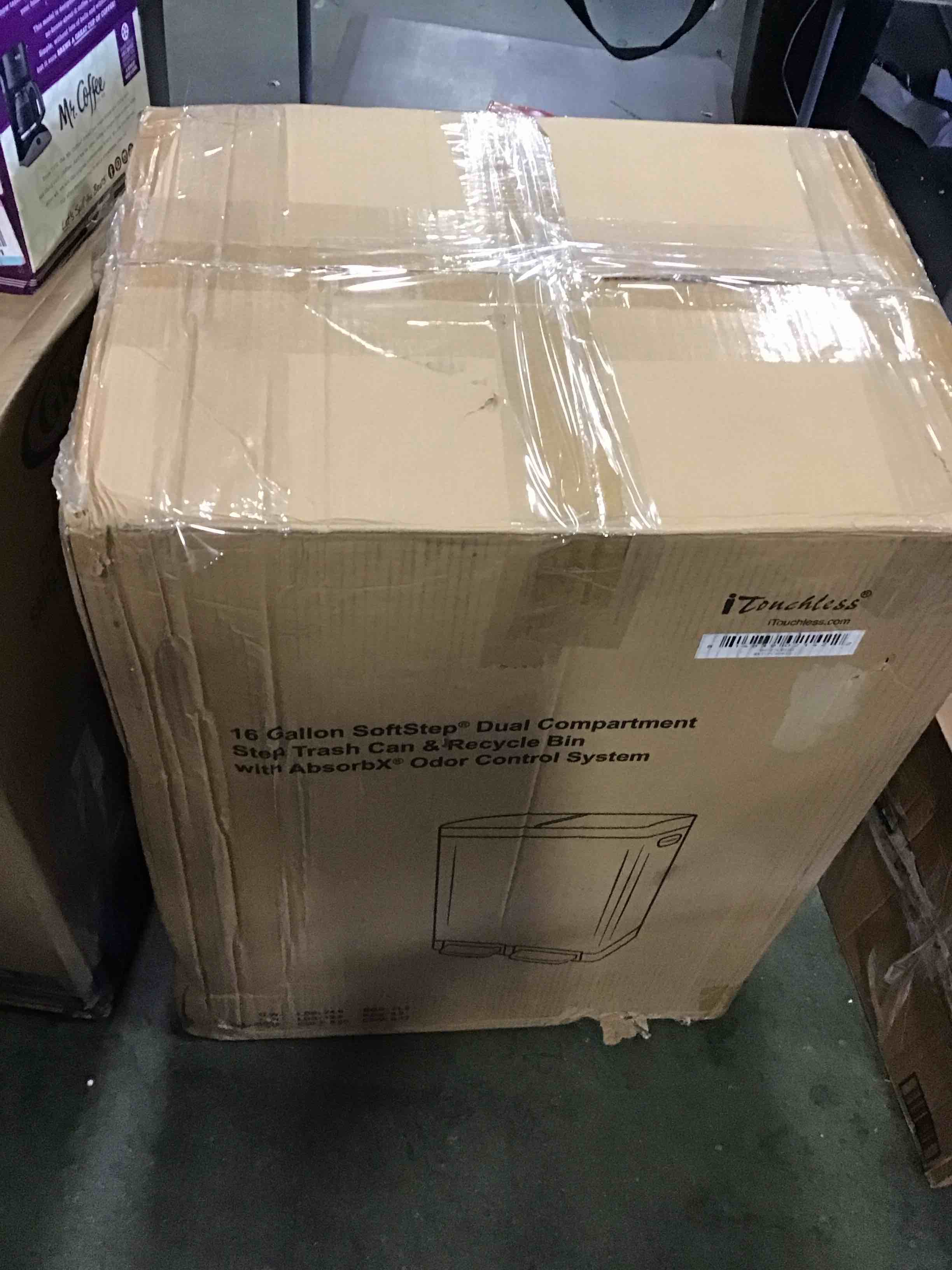 https://s3.amazonaws.com/lotting-images-prod/bidfta/BLU4929920_1705431076339.jpeg