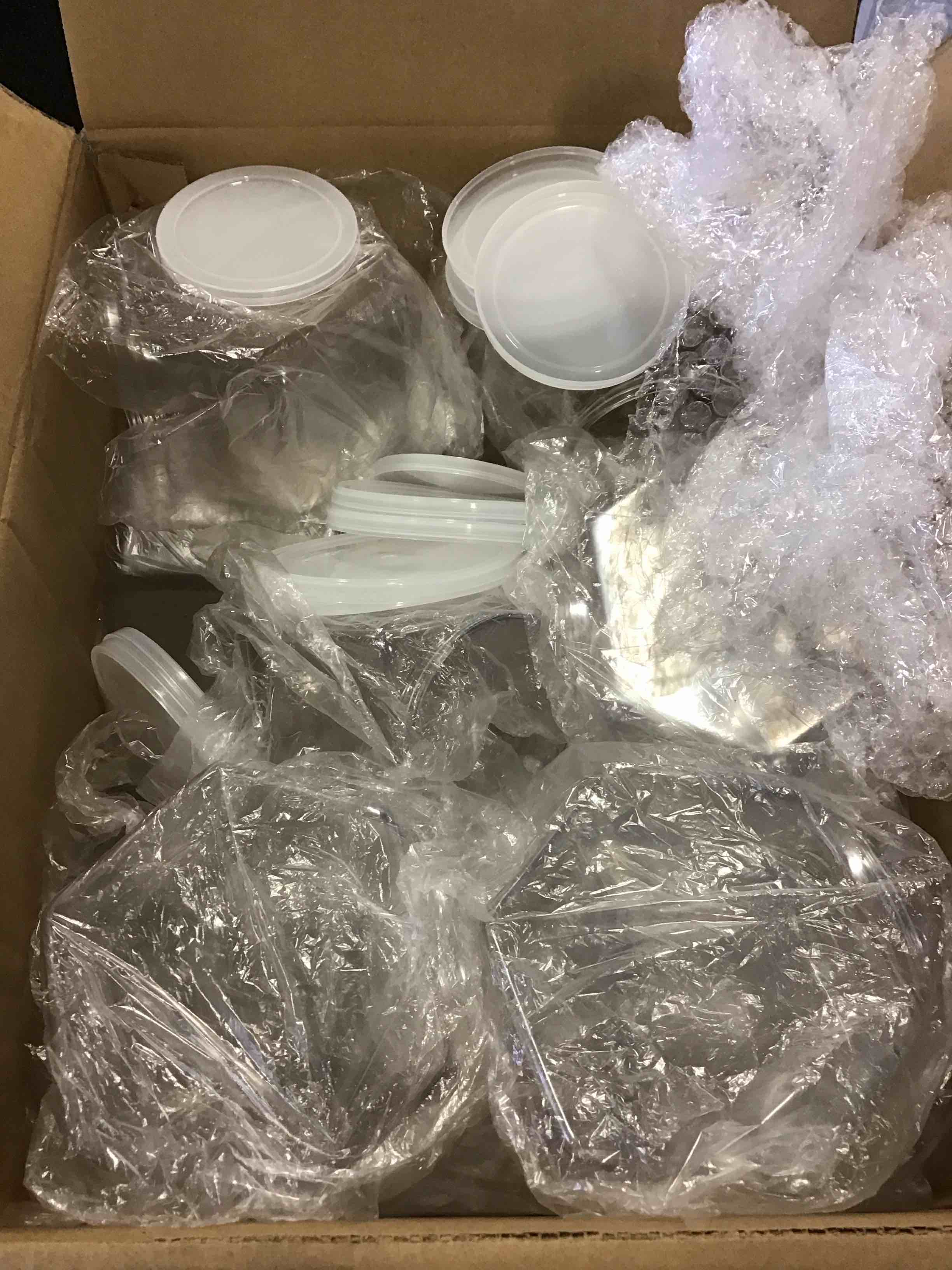 https://s3.amazonaws.com/lotting-images-prod/bidfta/BLU4929937_1705432931067.jpeg