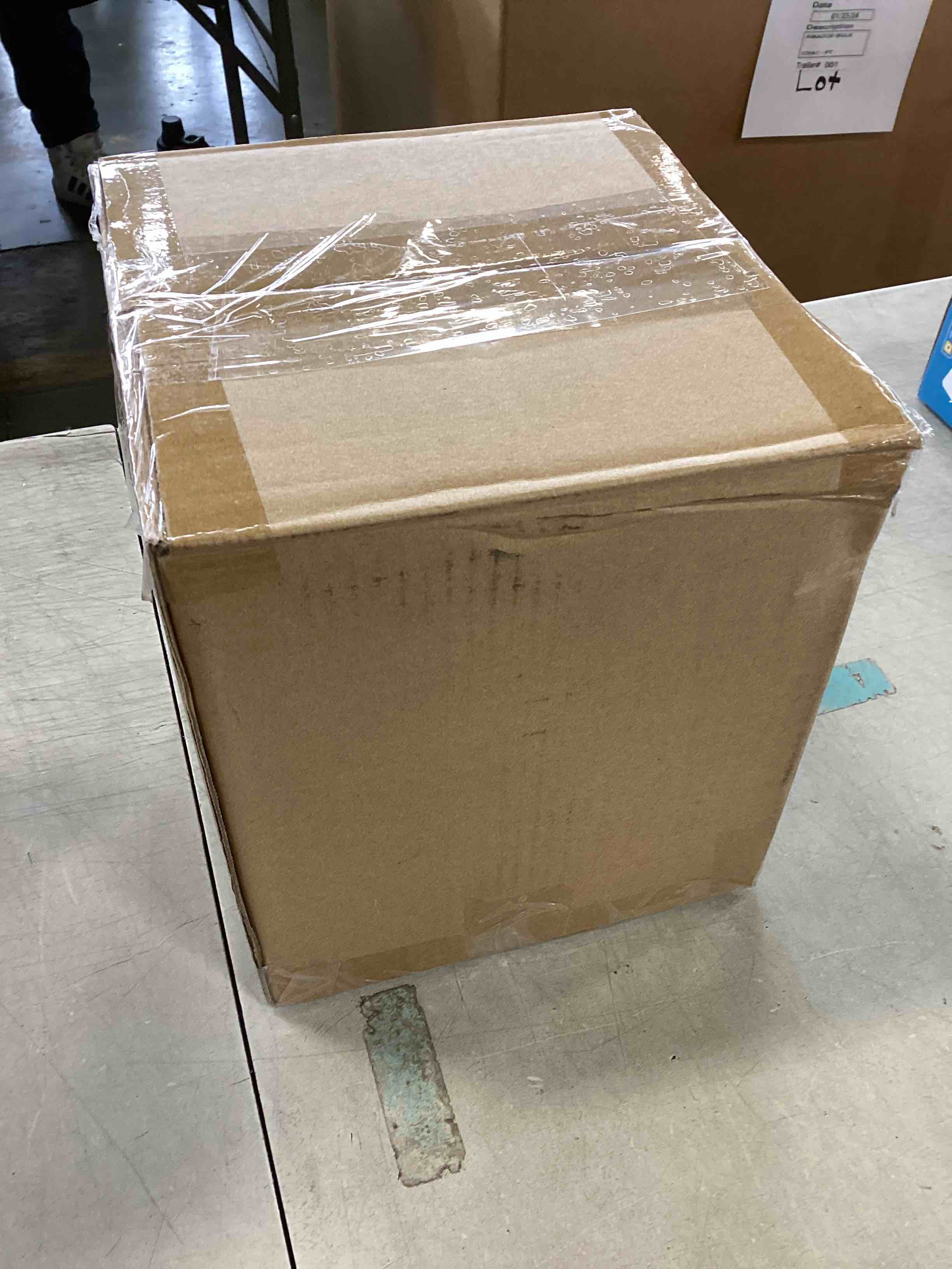 https://s3.amazonaws.com/lotting-images-prod/bidfta/BLU4930720_1706815952905.jpeg