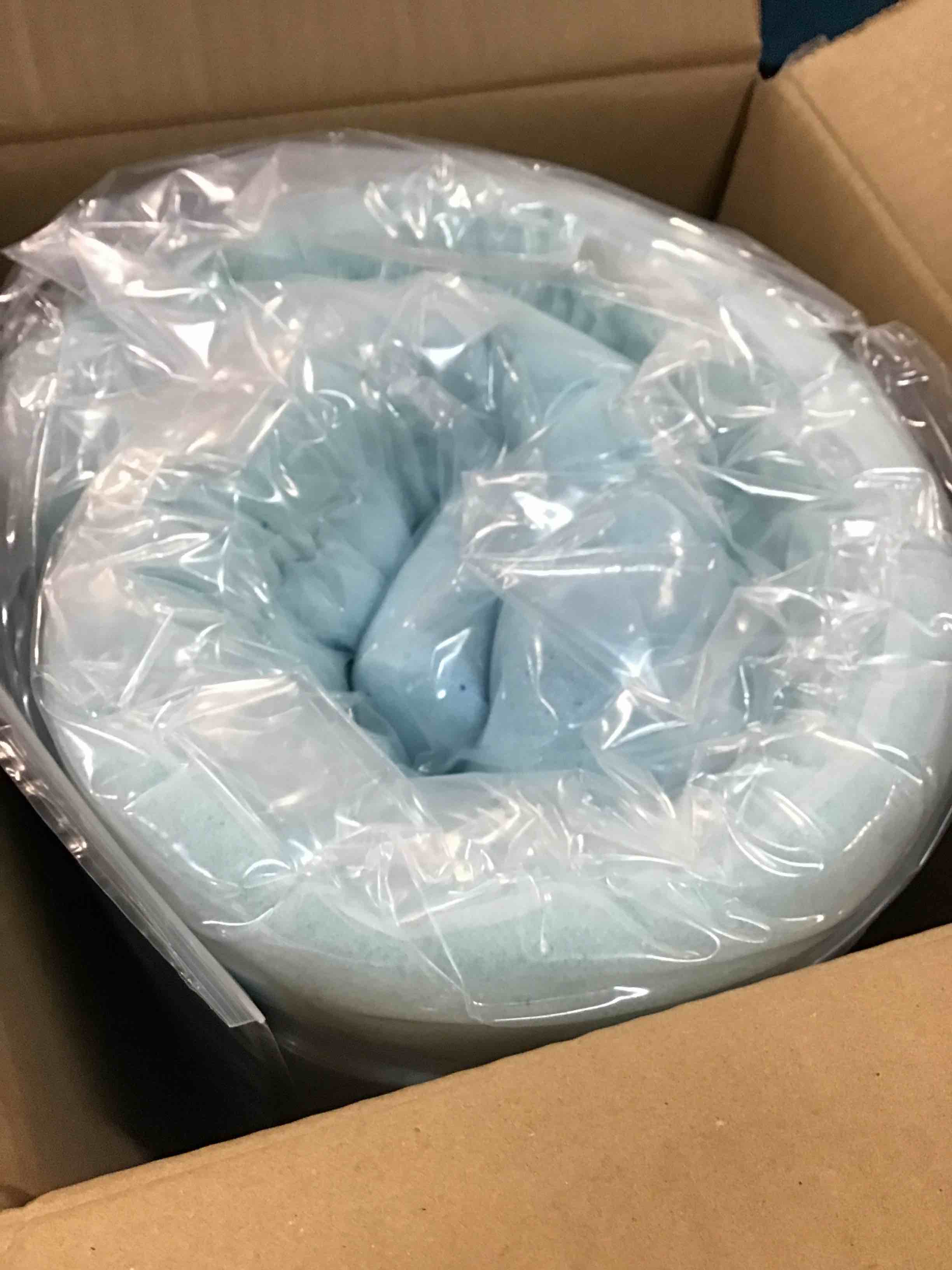 https://s3.amazonaws.com/lotting-images-prod/bidfta/BLU4931133_1704892908671.jpeg