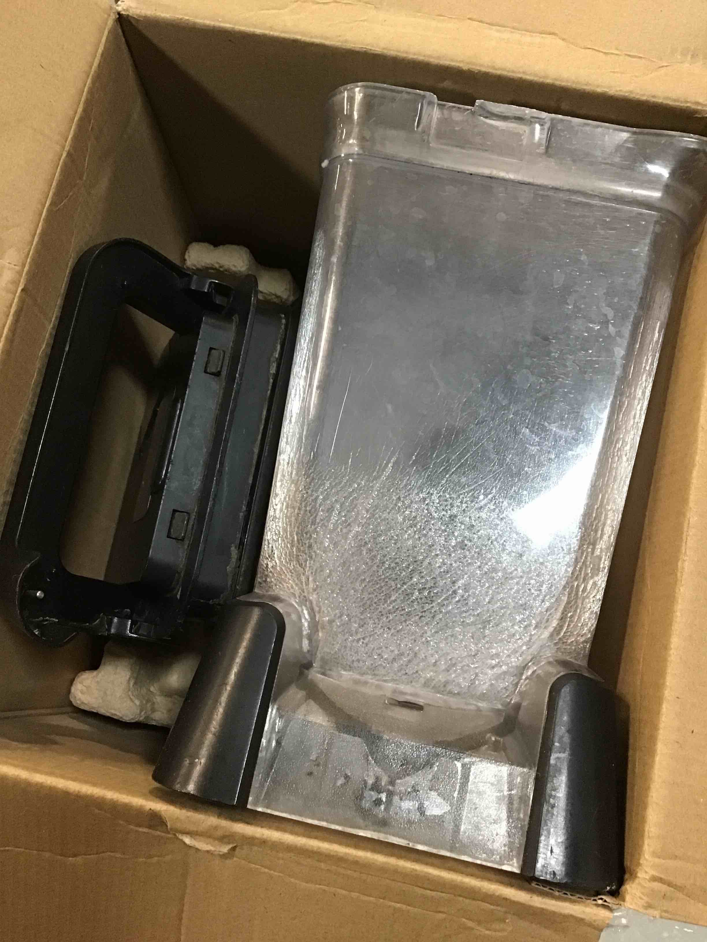 https://s3.amazonaws.com/lotting-images-prod/bidfta/BLU4931338_1704977666331.jpeg