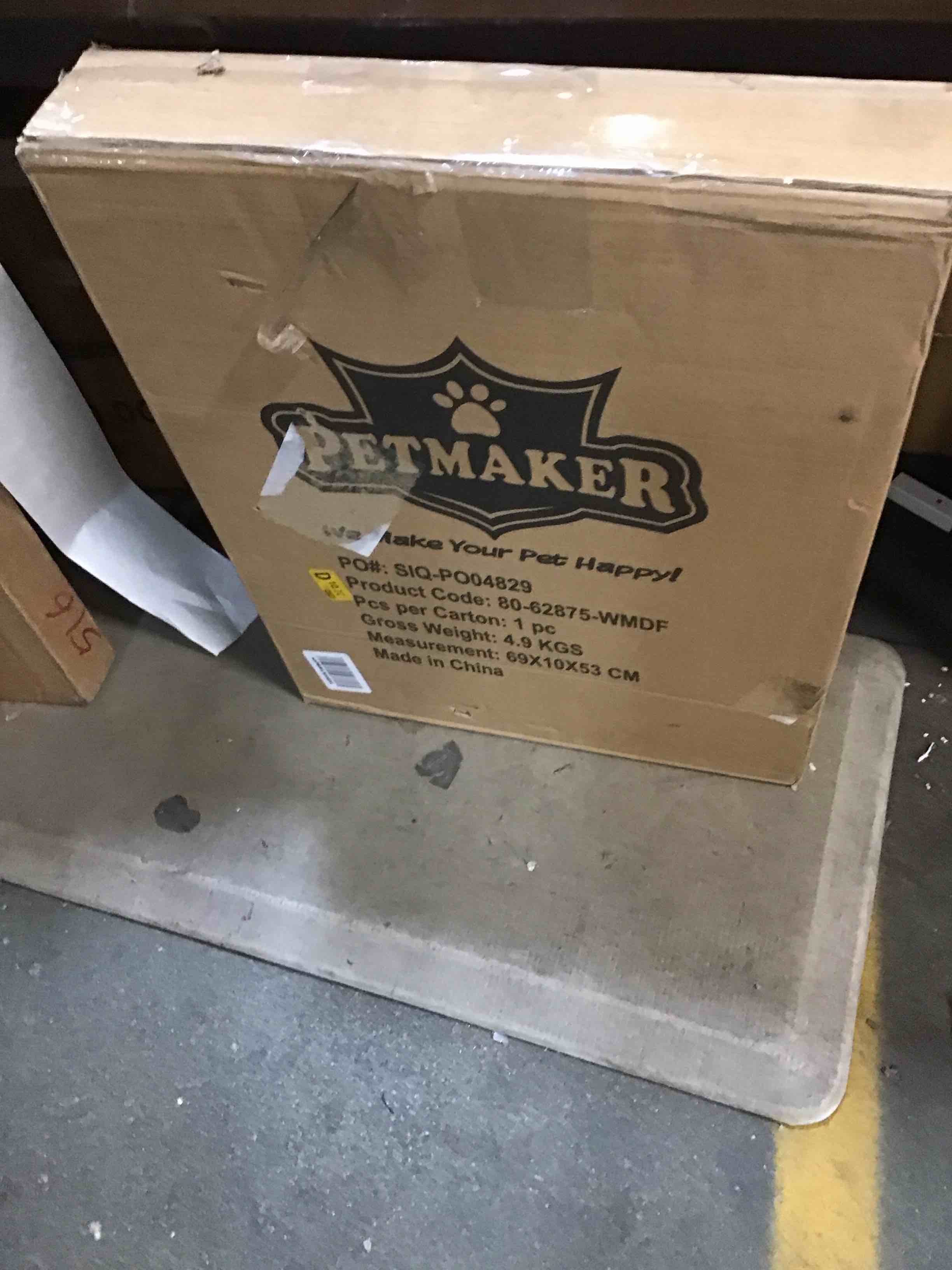 https://s3.amazonaws.com/lotting-images-prod/bidfta/BLU4931932_1705667970982.jpeg