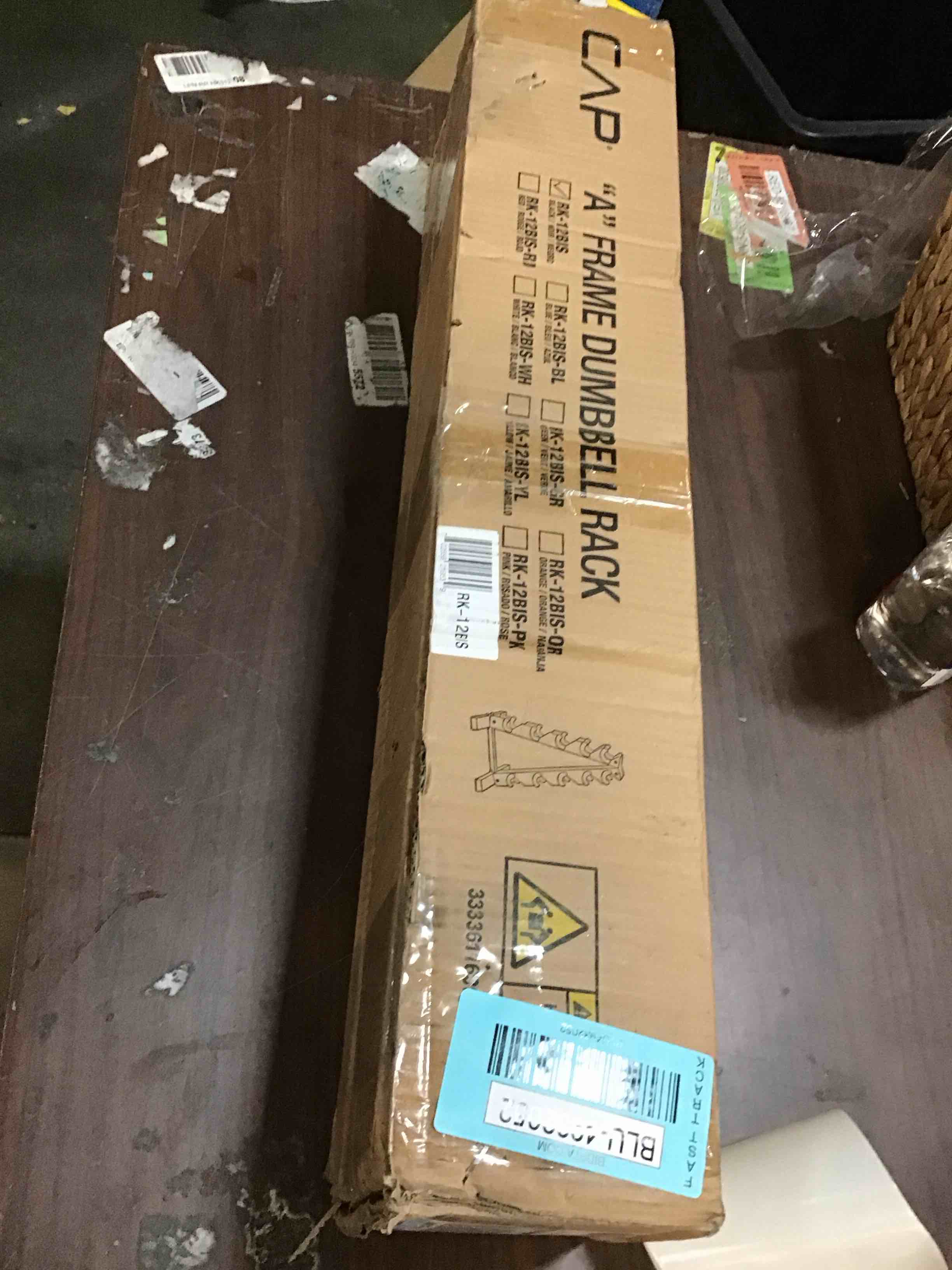 https://s3.amazonaws.com/lotting-images-prod/bidfta/BLU4932052_1705678473277.jpeg