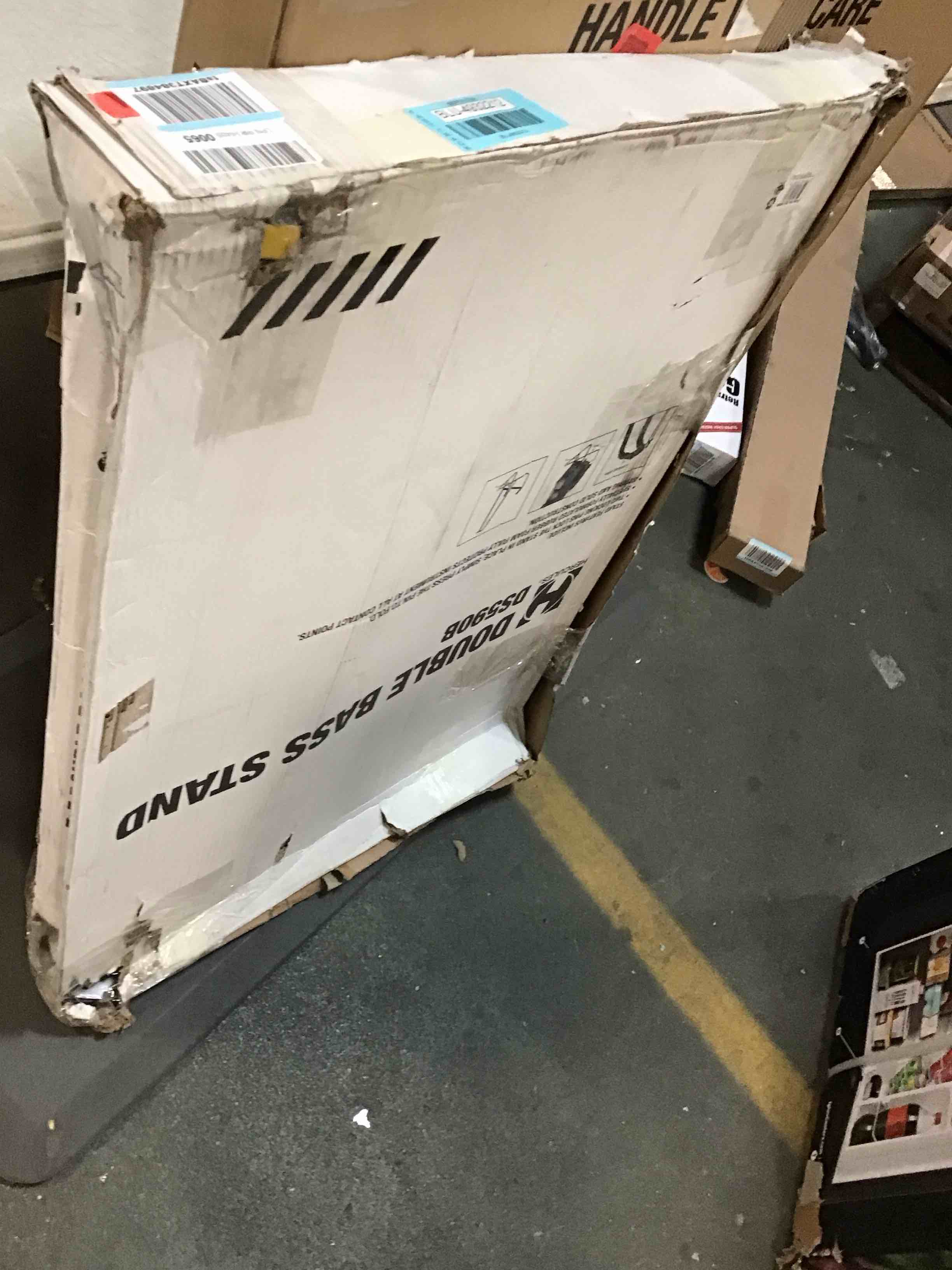 https://s3.amazonaws.com/lotting-images-prod/bidfta/BLU4932212_1705764499813.jpeg