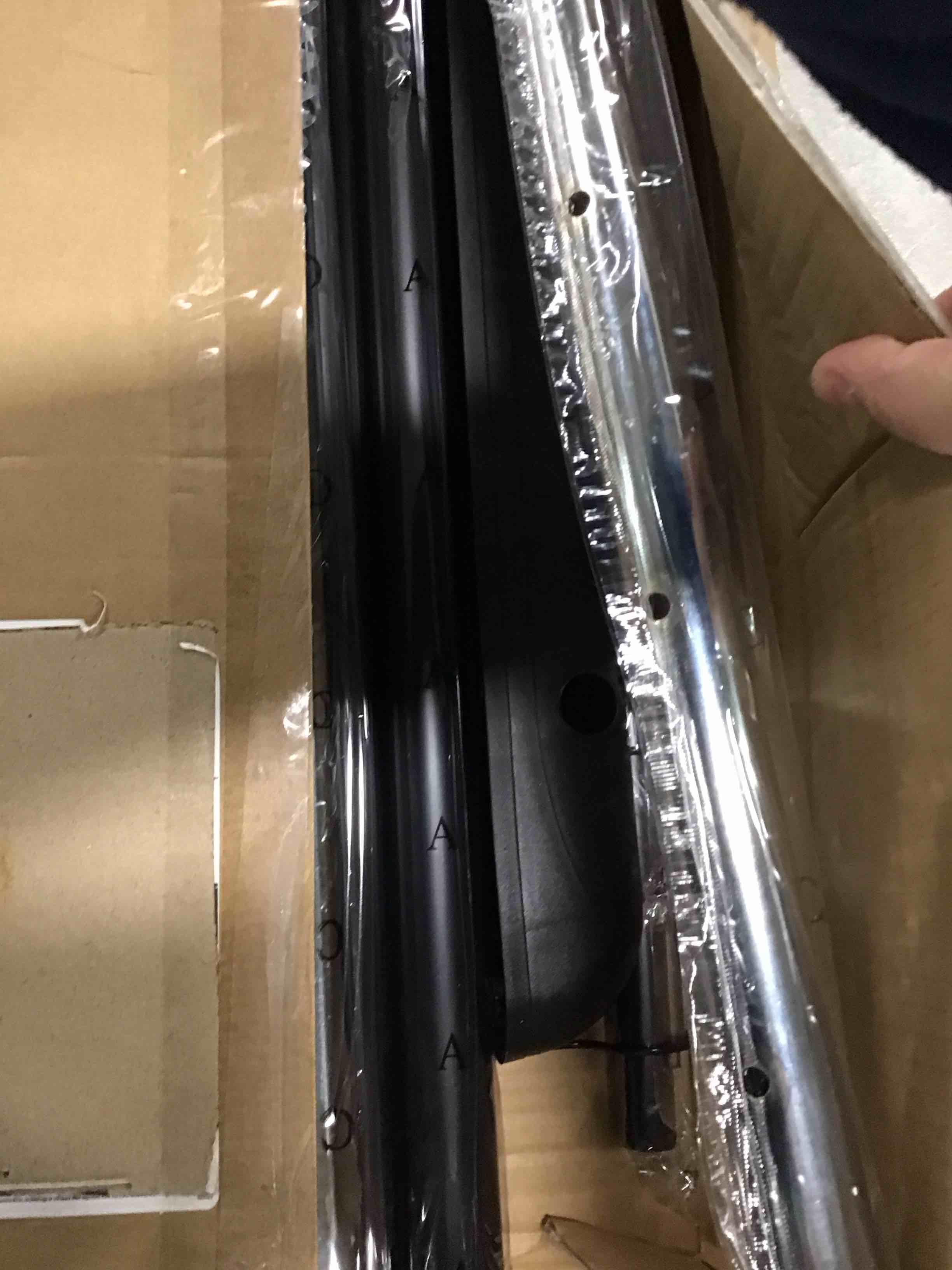 https://s3.amazonaws.com/lotting-images-prod/bidfta/BLU4932318_1705926447903.jpeg