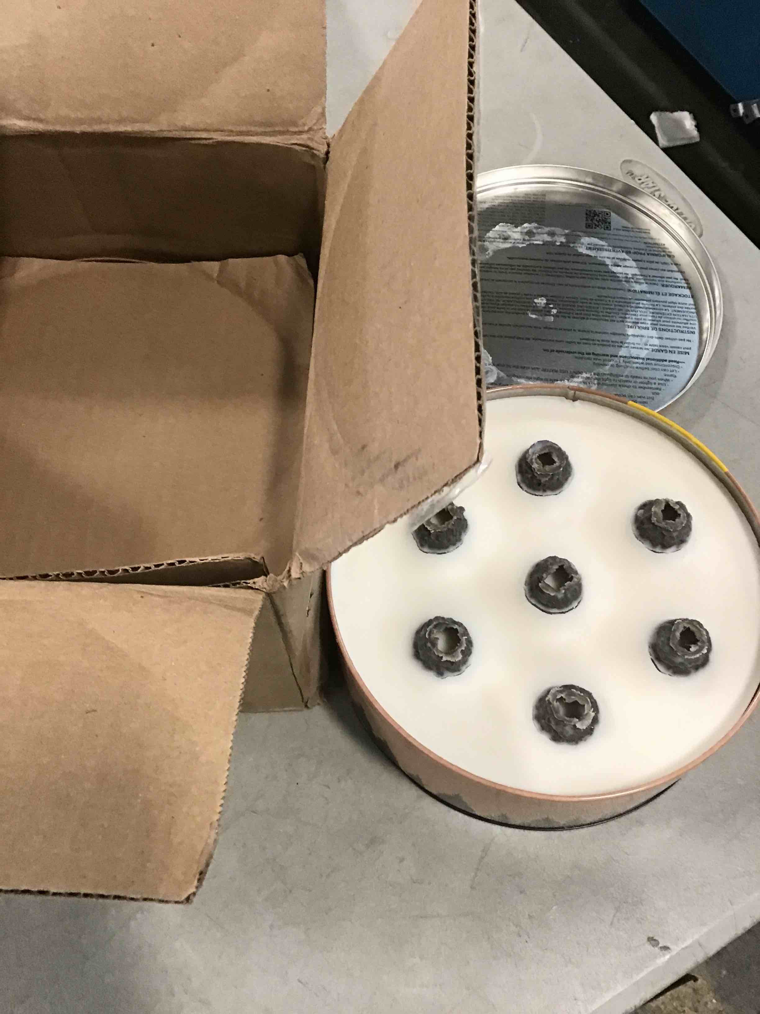 https://s3.amazonaws.com/lotting-images-prod/bidfta/BLU4932822_1705419072489.jpeg