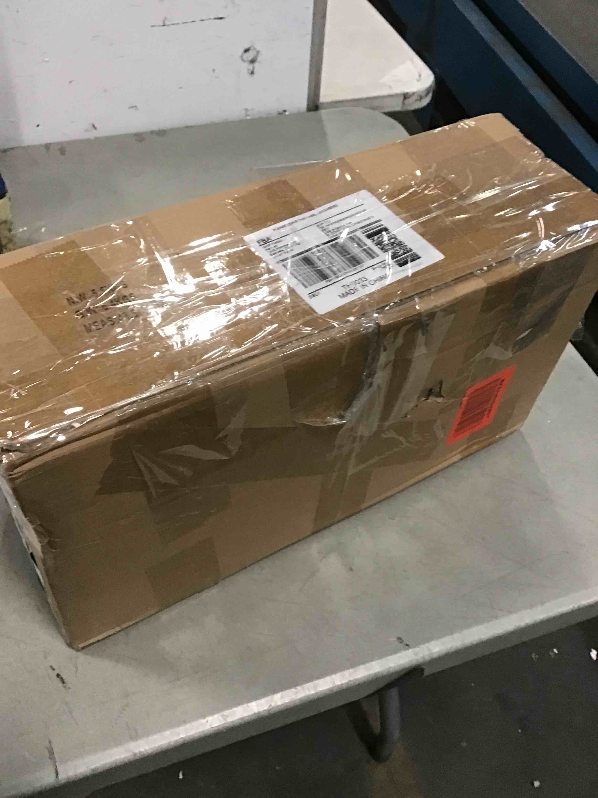 https://s3.amazonaws.com/lotting-images-prod/bidfta/BLU4932856_1705423179694.jpeg