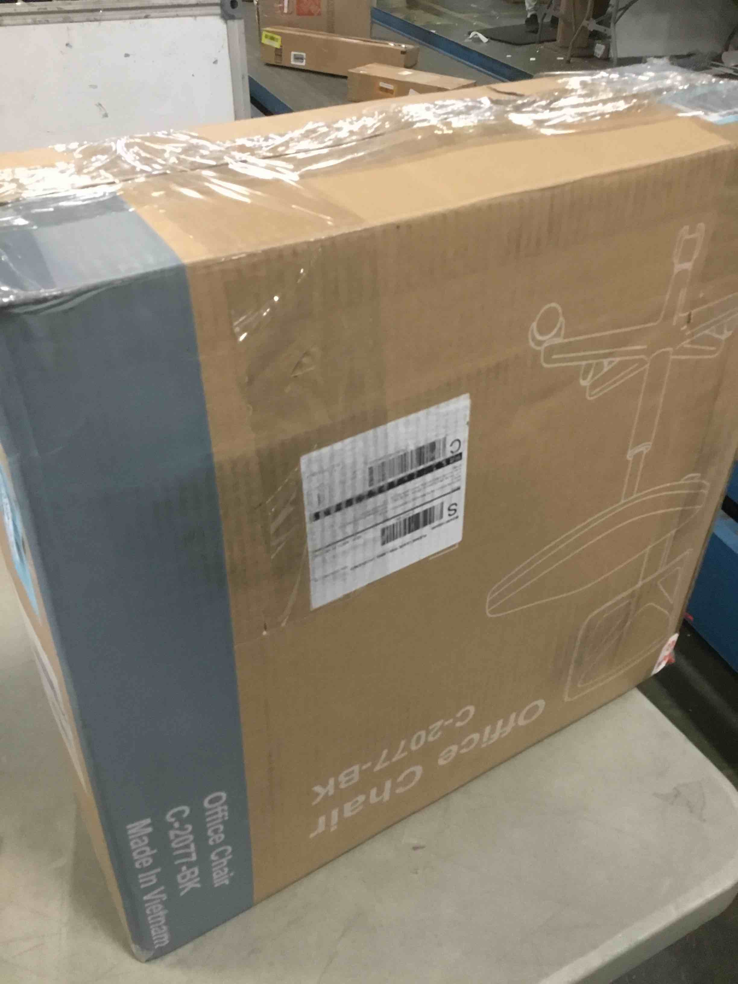 https://s3.amazonaws.com/lotting-images-prod/bidfta/BLU4932921_1705432421000.jpeg