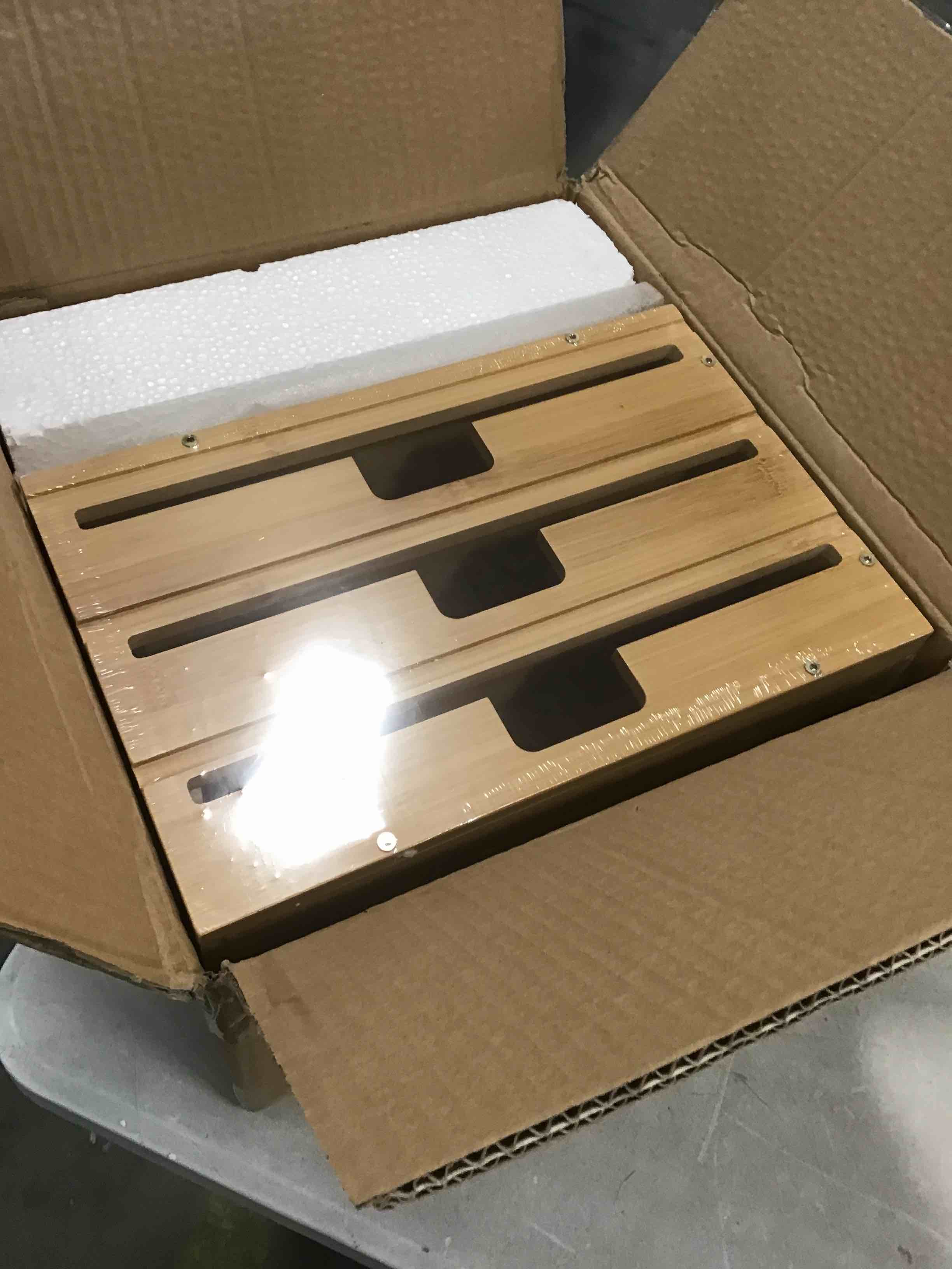 https://s3.amazonaws.com/lotting-images-prod/bidfta/BLU4933202_1705524366540.jpeg