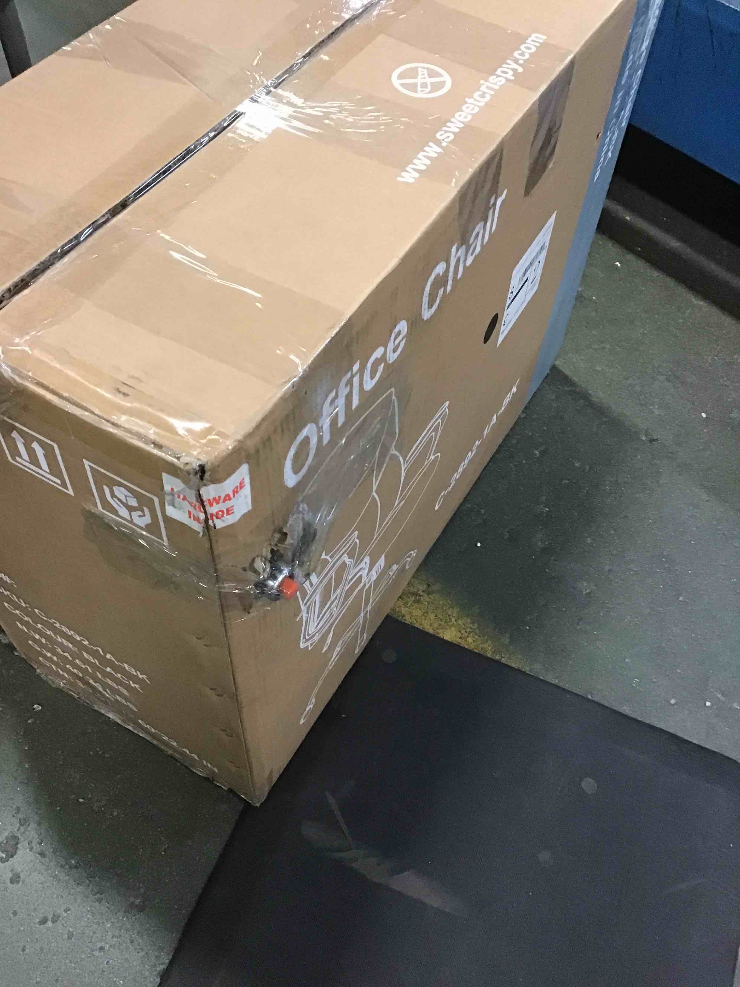 https://s3.amazonaws.com/lotting-images-prod/bidfta/BLU4933231_1705581457985.jpeg
