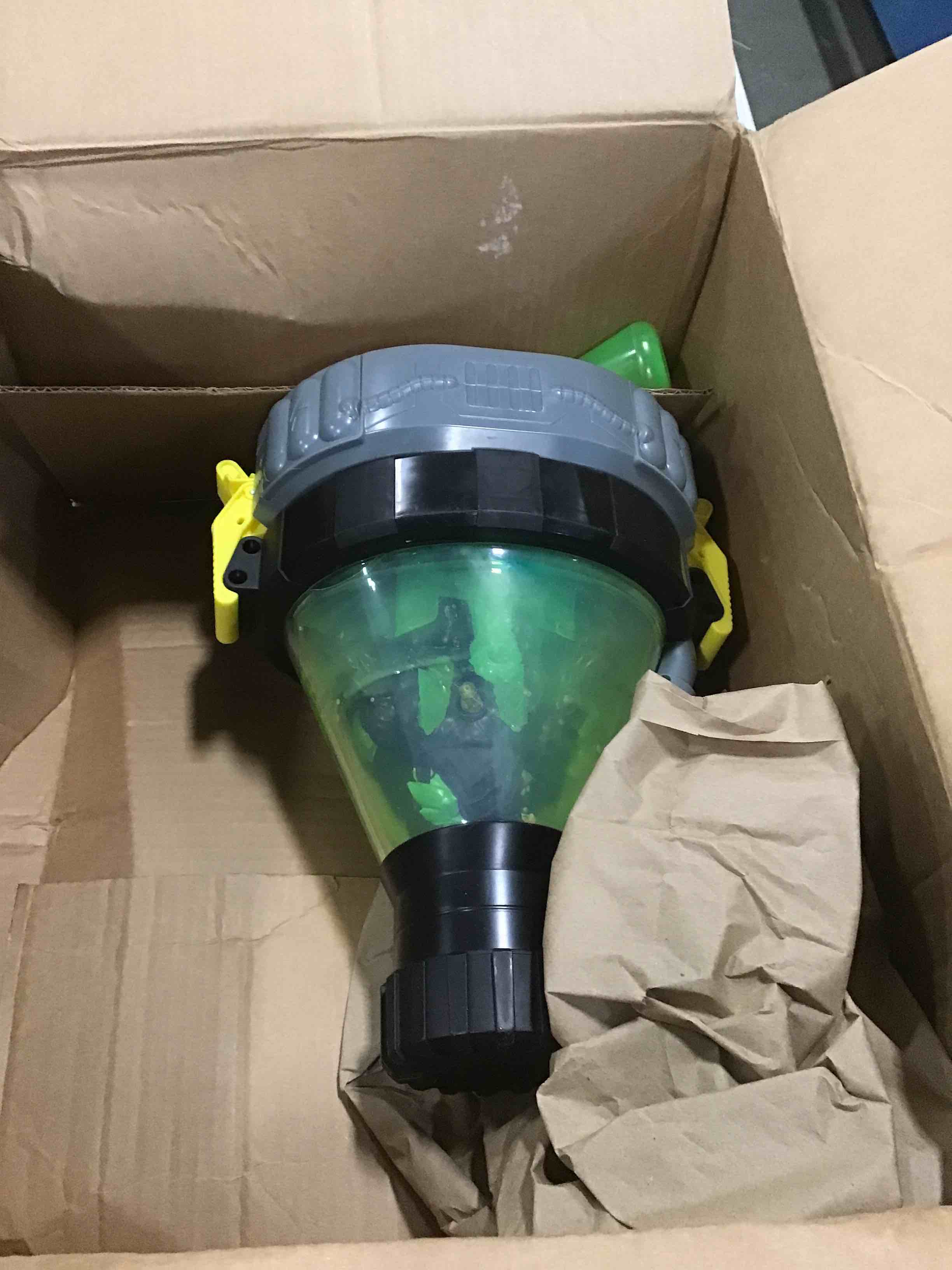 https://s3.amazonaws.com/lotting-images-prod/bidfta/BLU4933287_1705588194906.jpeg