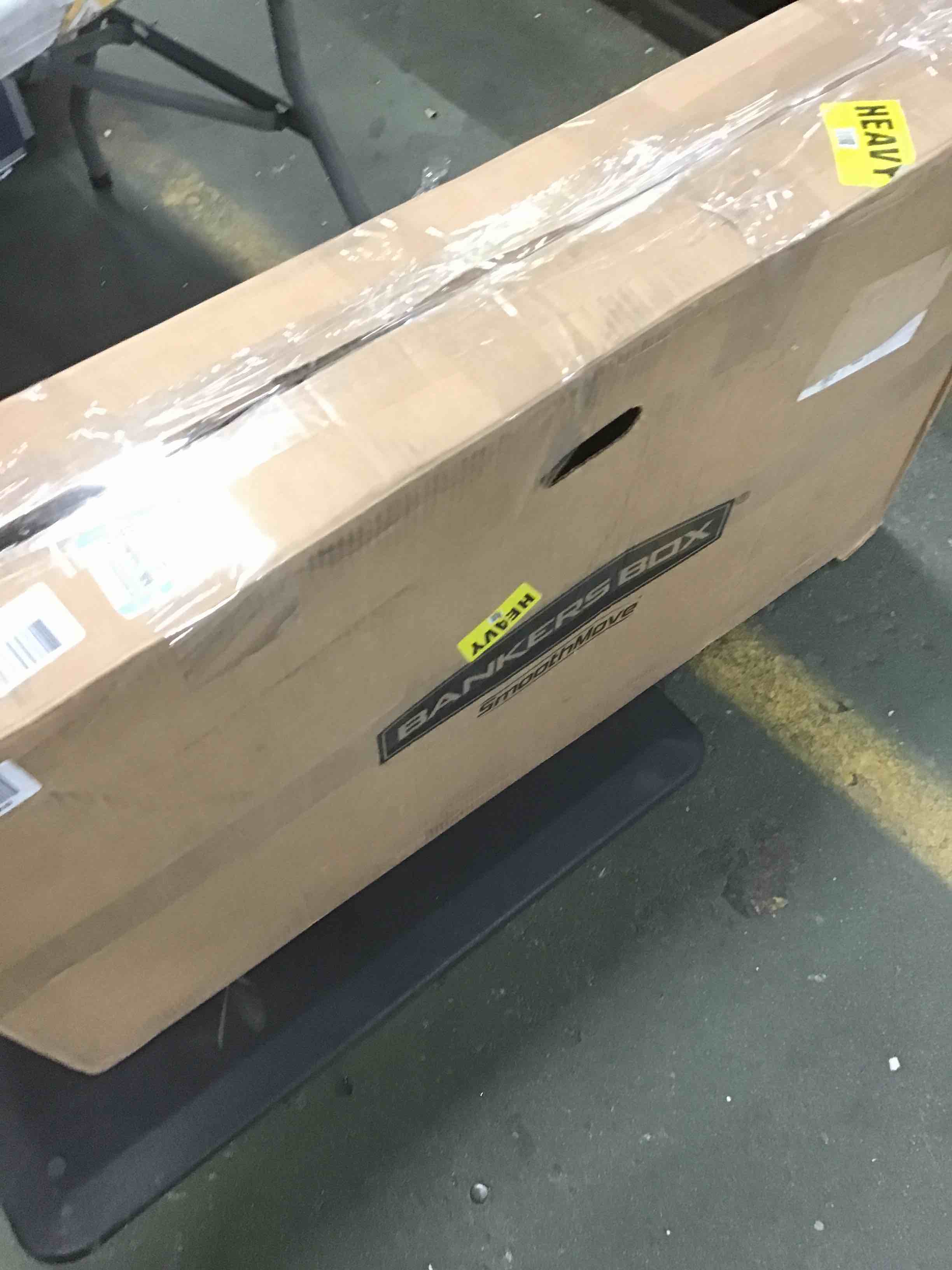 https://s3.amazonaws.com/lotting-images-prod/bidfta/BLU4933407_1705606956992.jpeg