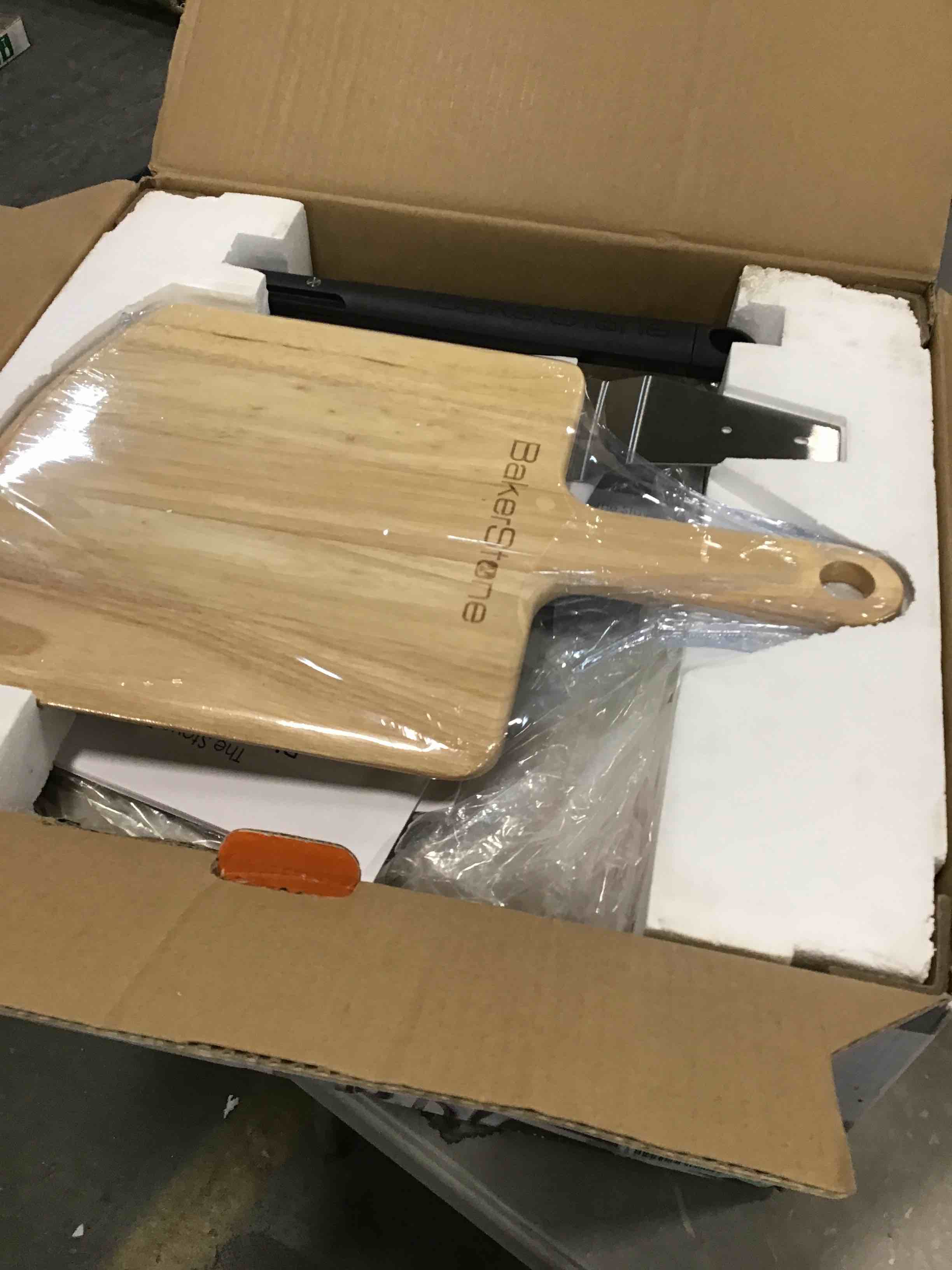 https://s3.amazonaws.com/lotting-images-prod/bidfta/BLU4933708_1705756614526.jpeg