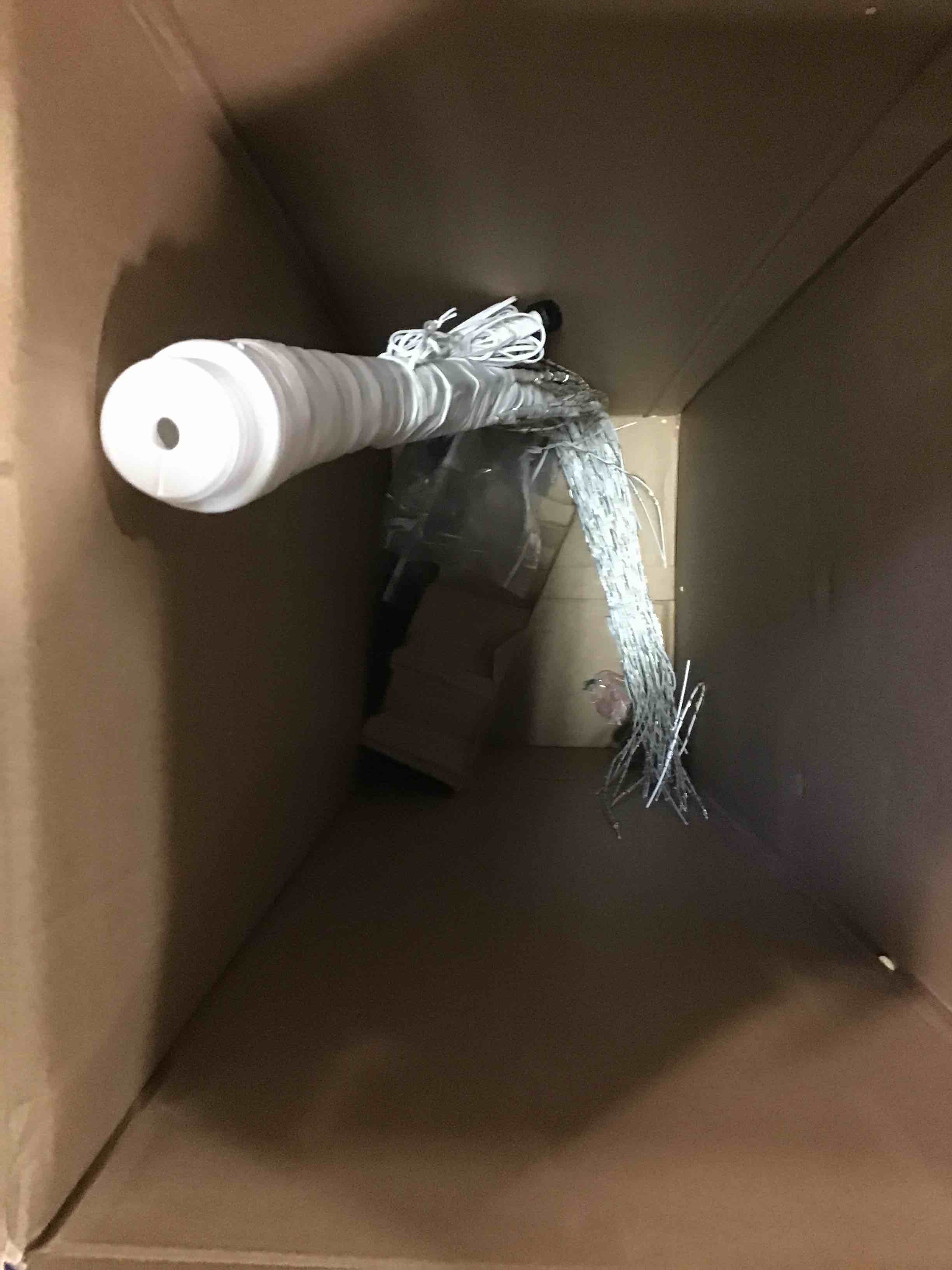 https://s3.amazonaws.com/lotting-images-prod/bidfta/BLU4933969_1704311262886.jpeg