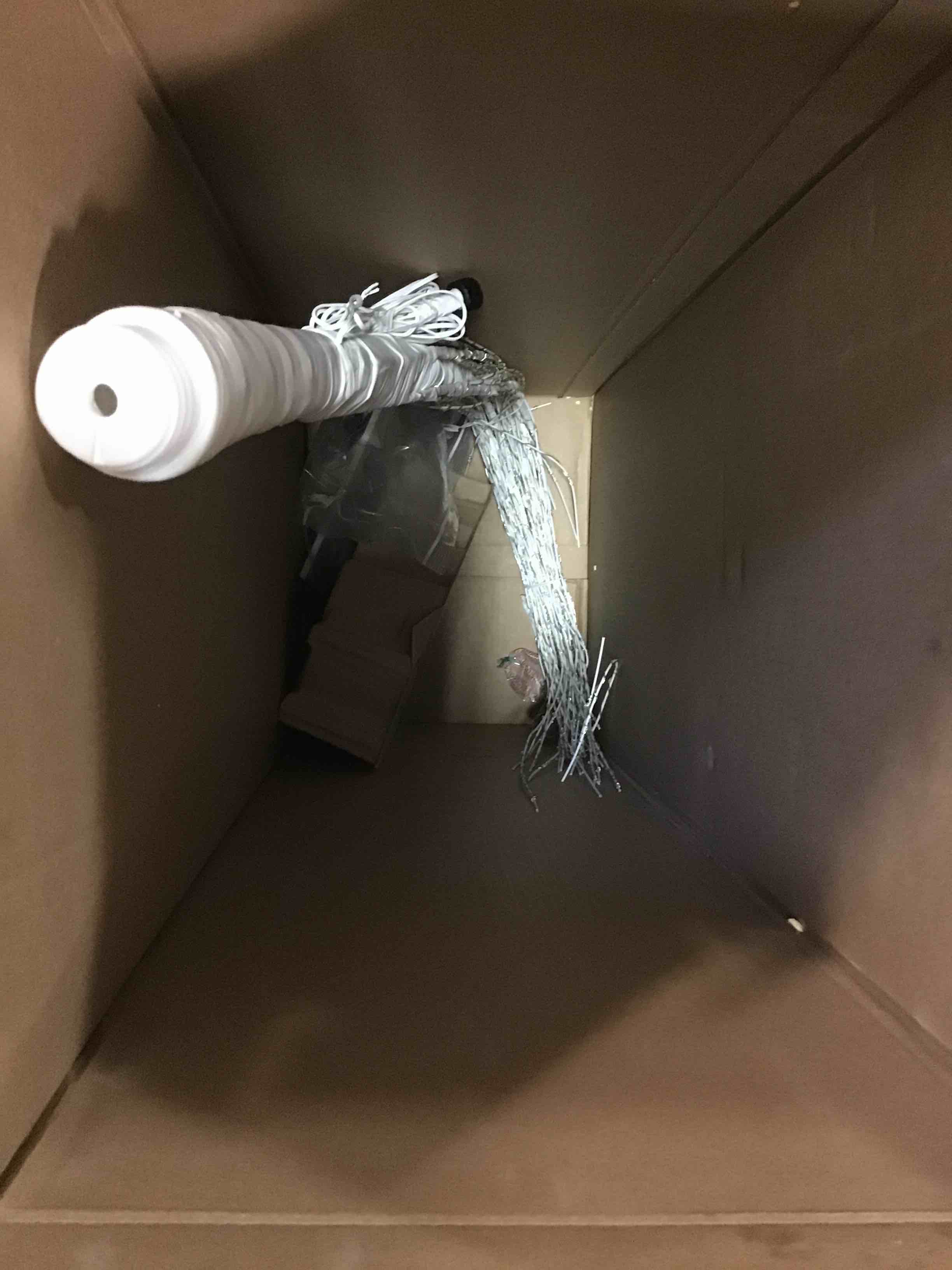 https://s3.amazonaws.com/lotting-images-prod/bidfta/BLU4933969_1704311264287.jpeg