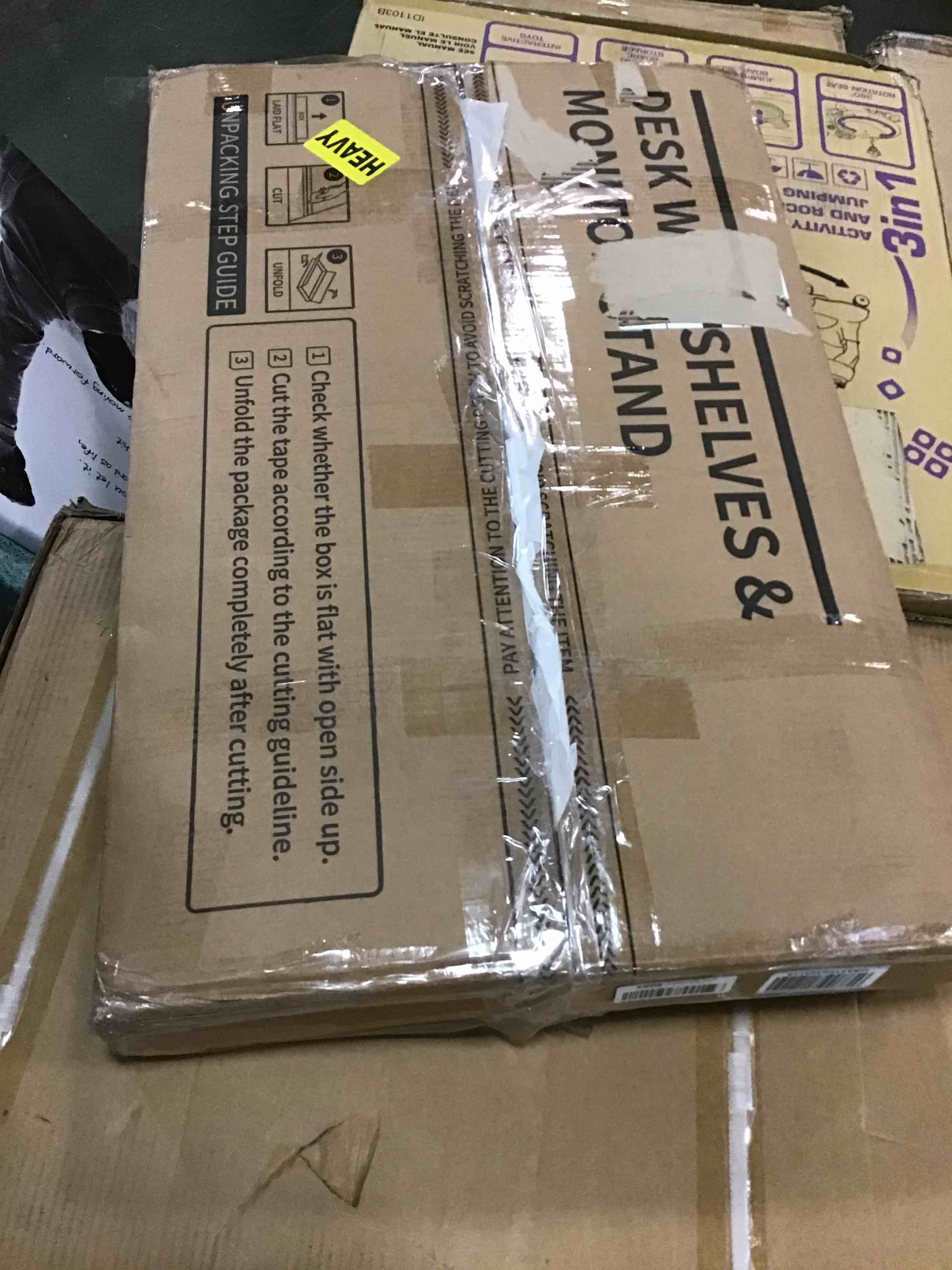 https://s3.amazonaws.com/lotting-images-prod/bidfta/BLU4934559_1704832169545.jpeg
