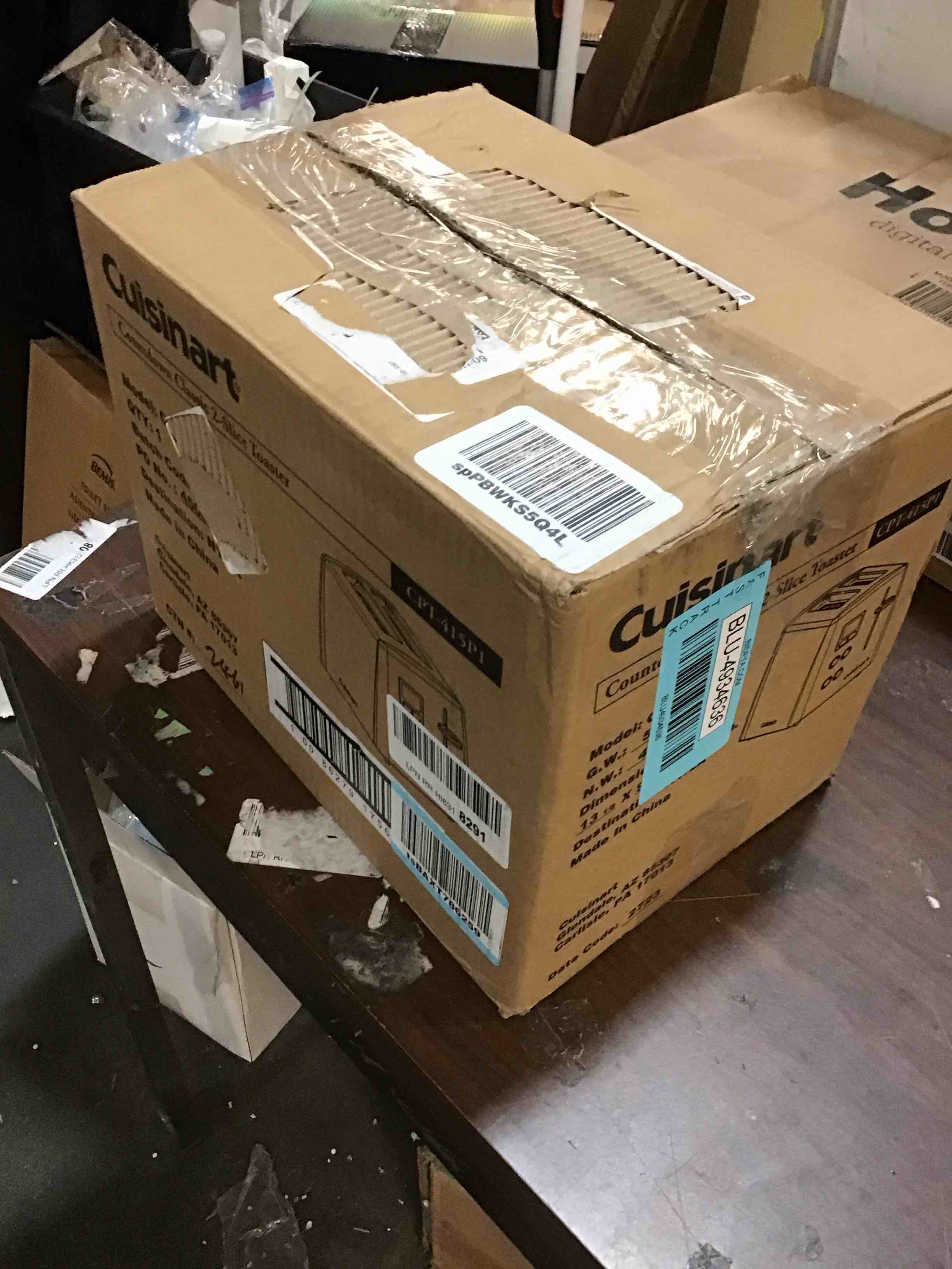 https://s3.amazonaws.com/lotting-images-prod/bidfta/BLU4934636_1705084047421.jpeg