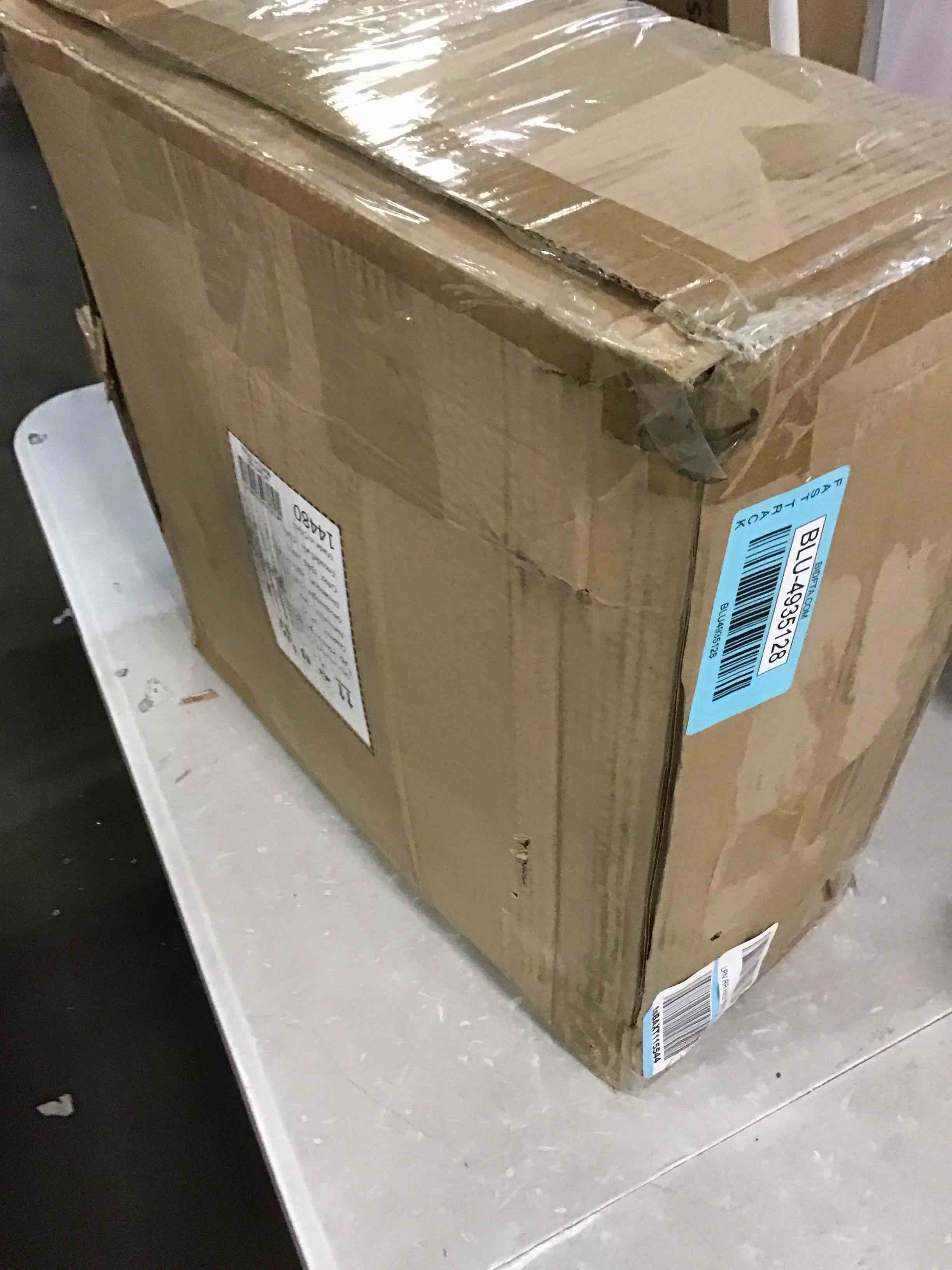 https://s3.amazonaws.com/lotting-images-prod/bidfta/BLU4935128_1705407771418.jpeg