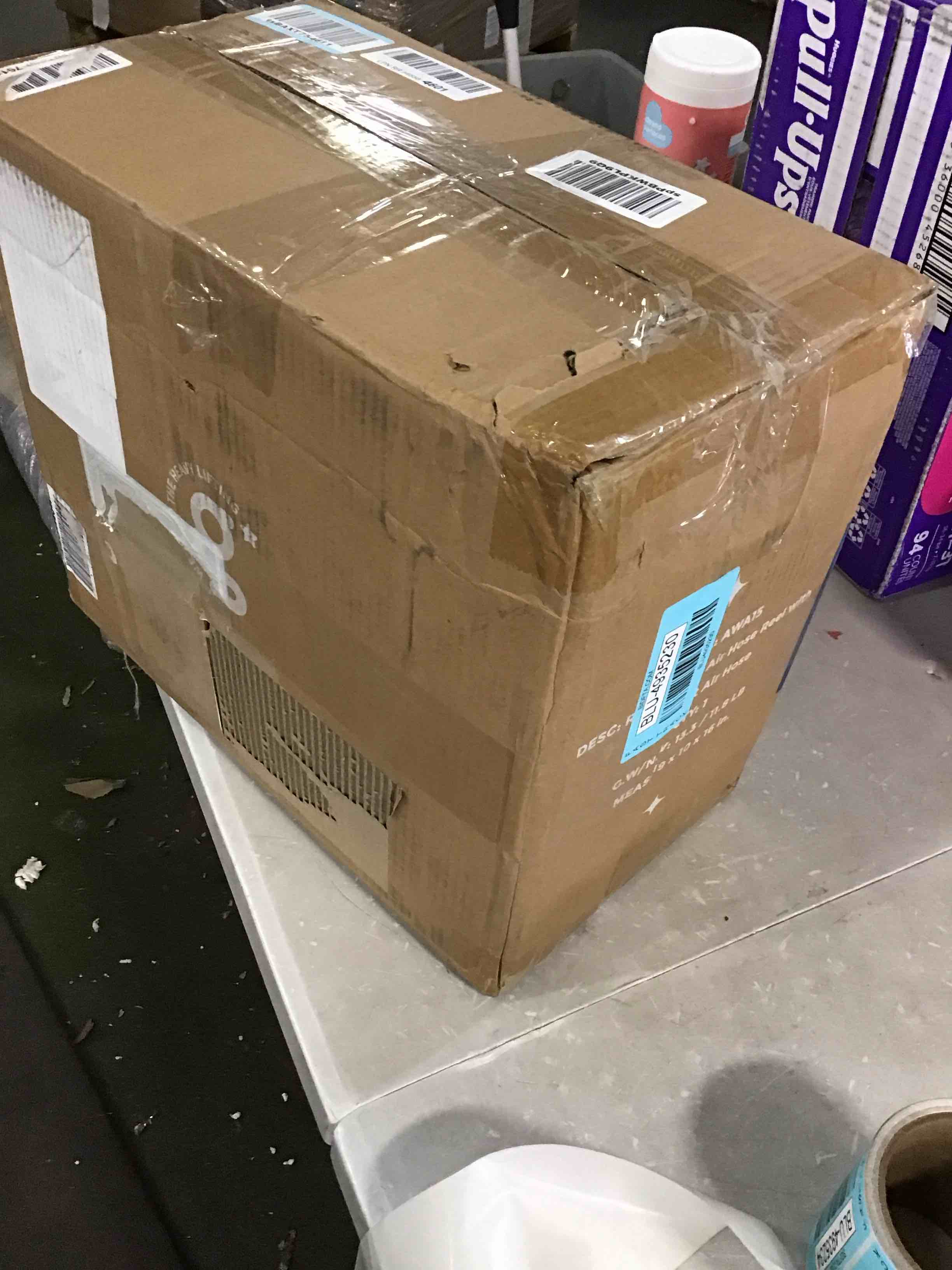 https://s3.amazonaws.com/lotting-images-prod/bidfta/BLU4935230_1705419347015.jpeg