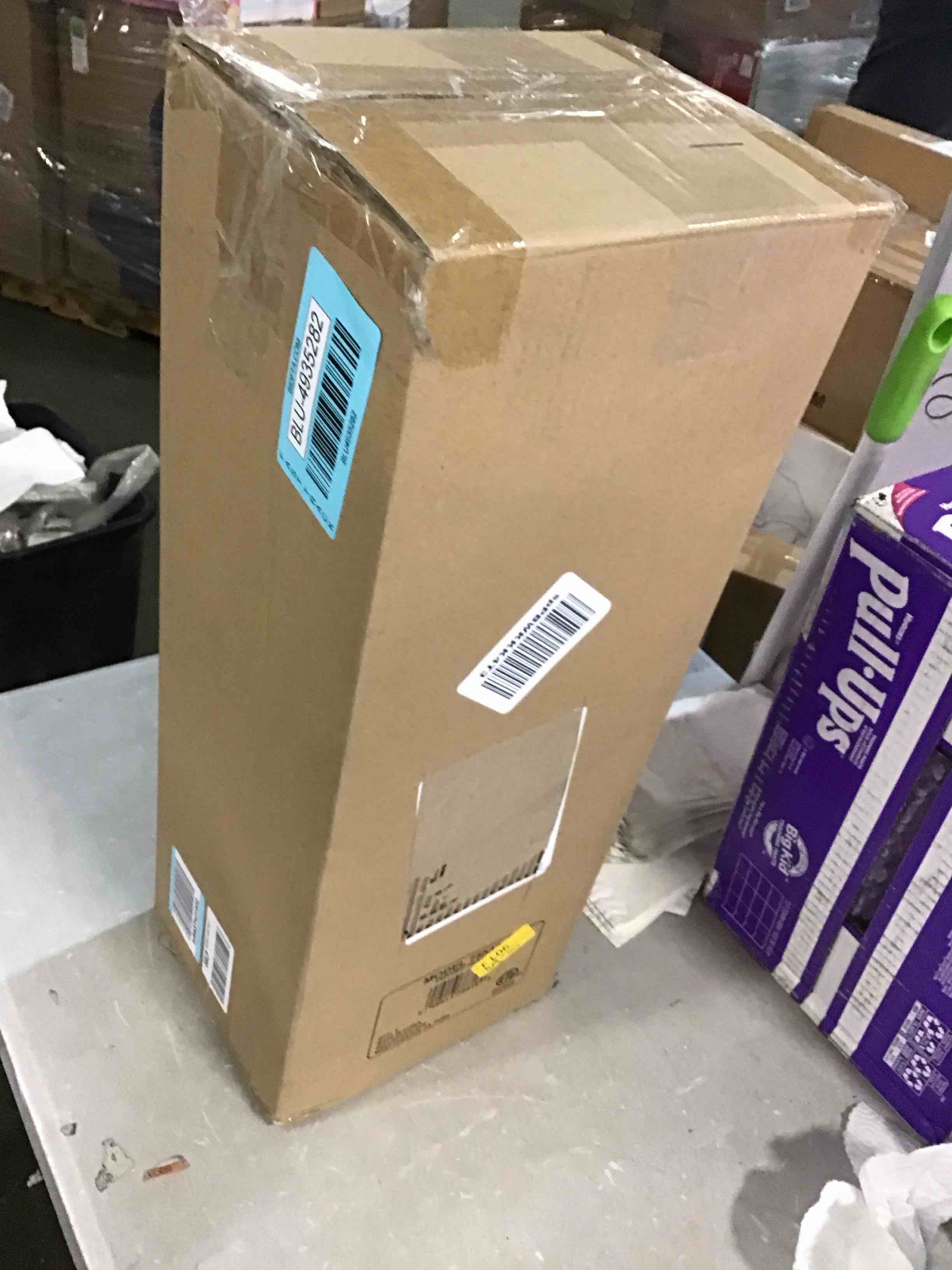 https://s3.amazonaws.com/lotting-images-prod/bidfta/BLU4935282_1705423963840.jpeg