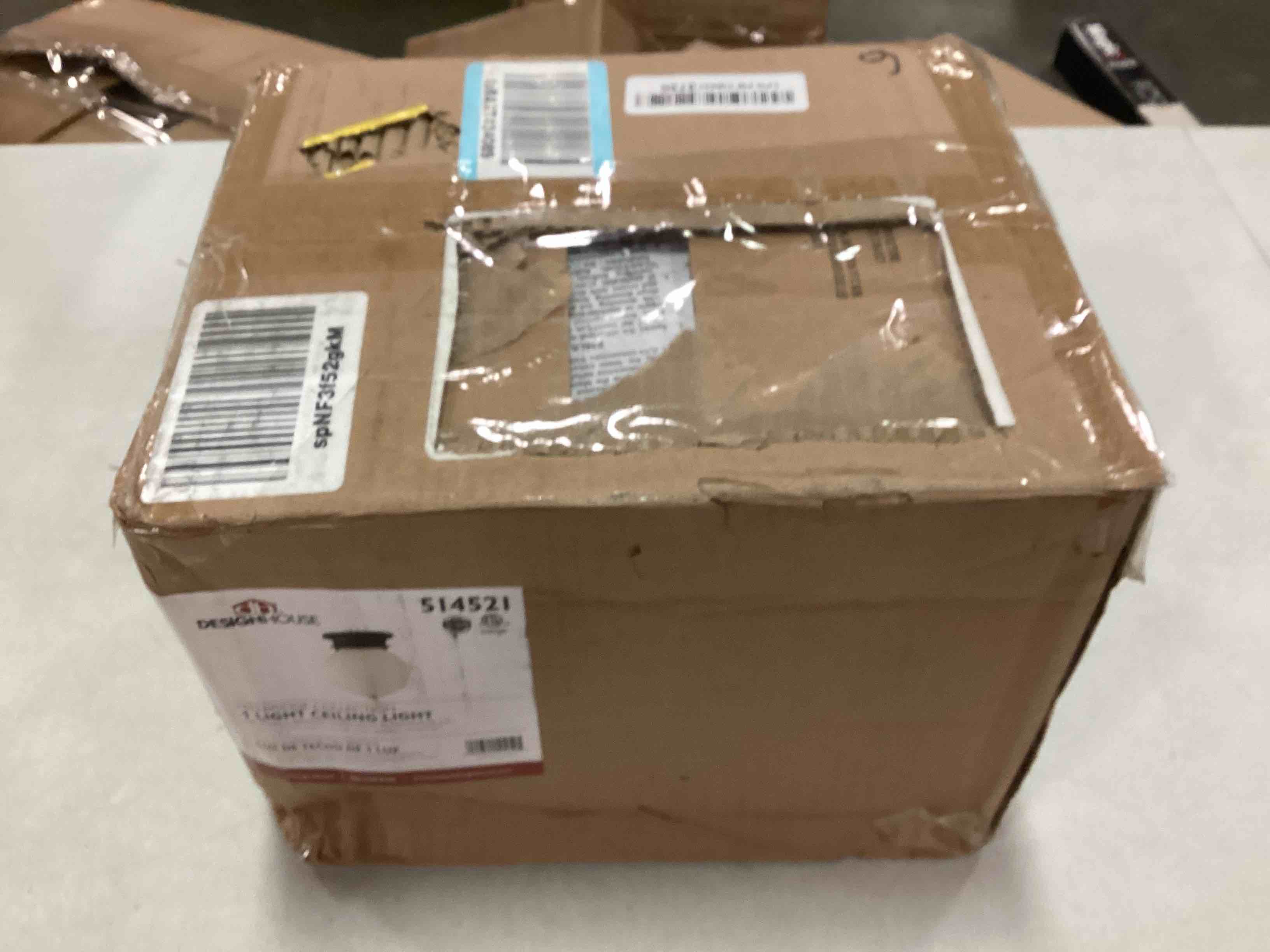 https://s3.amazonaws.com/lotting-images-prod/bidfta/BLU4936904_1705149055803.jpeg