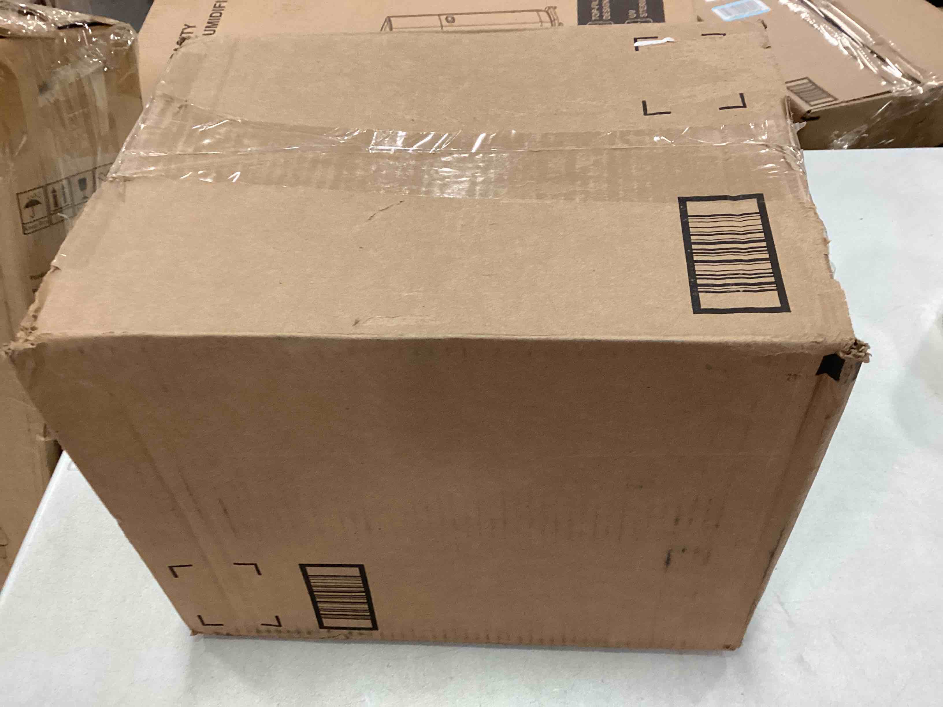https://s3.amazonaws.com/lotting-images-prod/bidfta/BLU4936922_1705150495634.jpeg