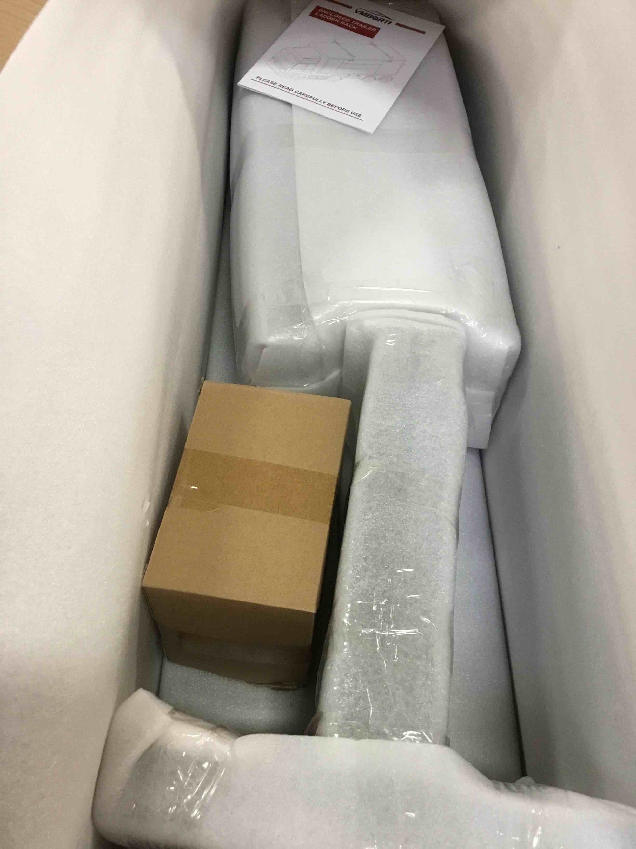 https://s3.amazonaws.com/lotting-images-prod/bidfta/BLU4937100_1704483644375.jpeg
