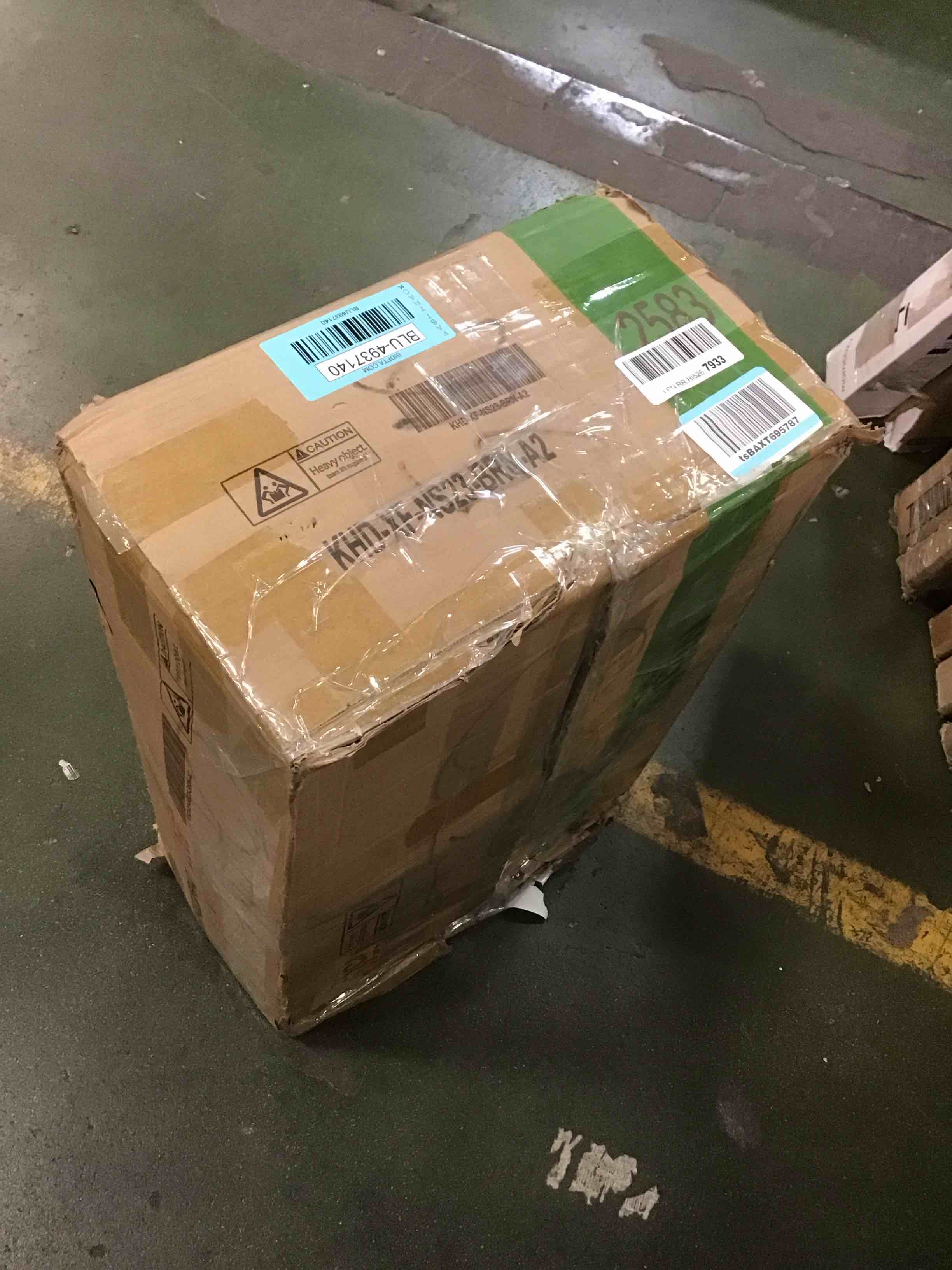 https://s3.amazonaws.com/lotting-images-prod/bidfta/BLU4937140_1704819685886.jpeg