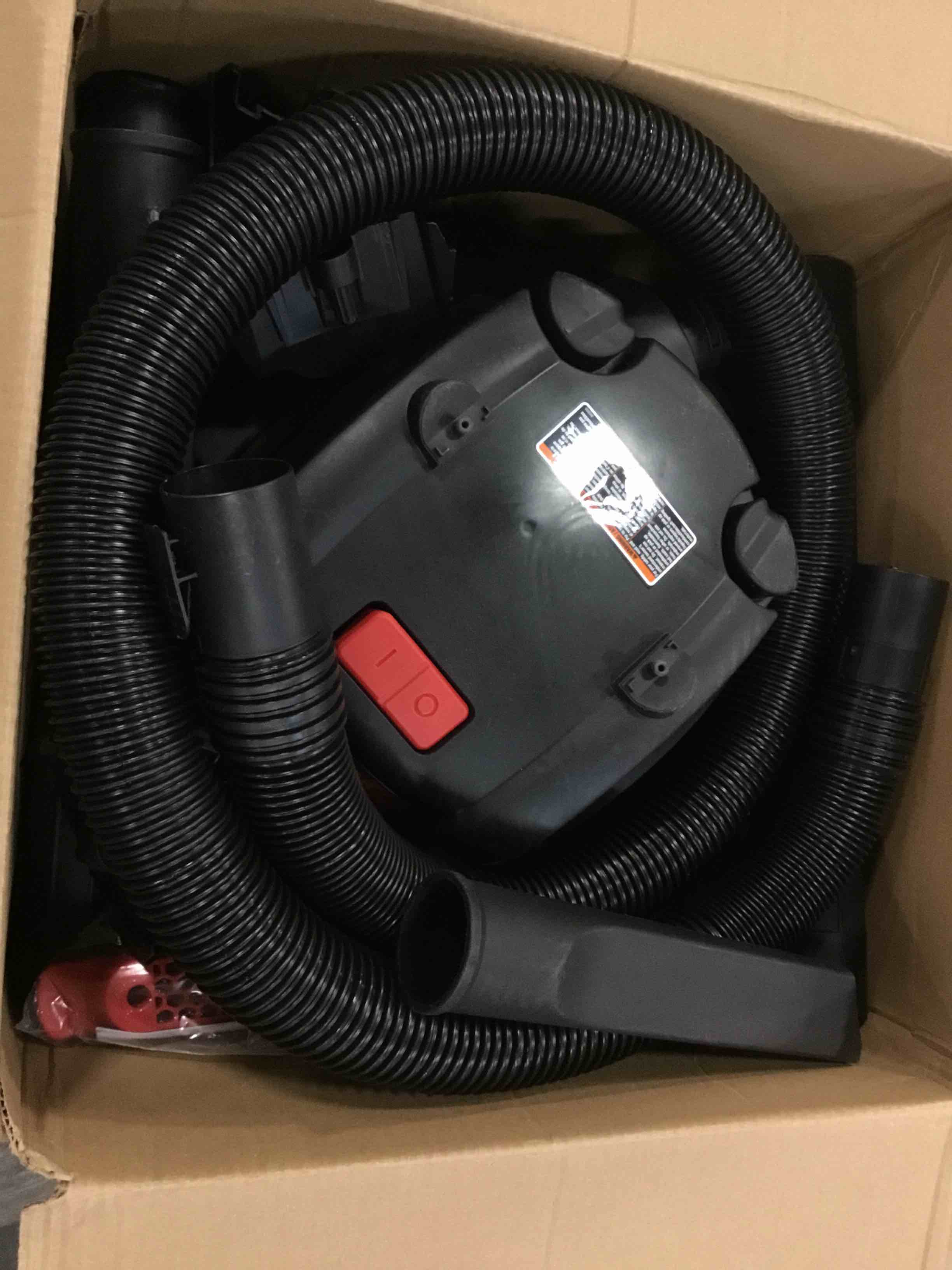 https://s3.amazonaws.com/lotting-images-prod/bidfta/BLU4937444_1704978065788.jpeg