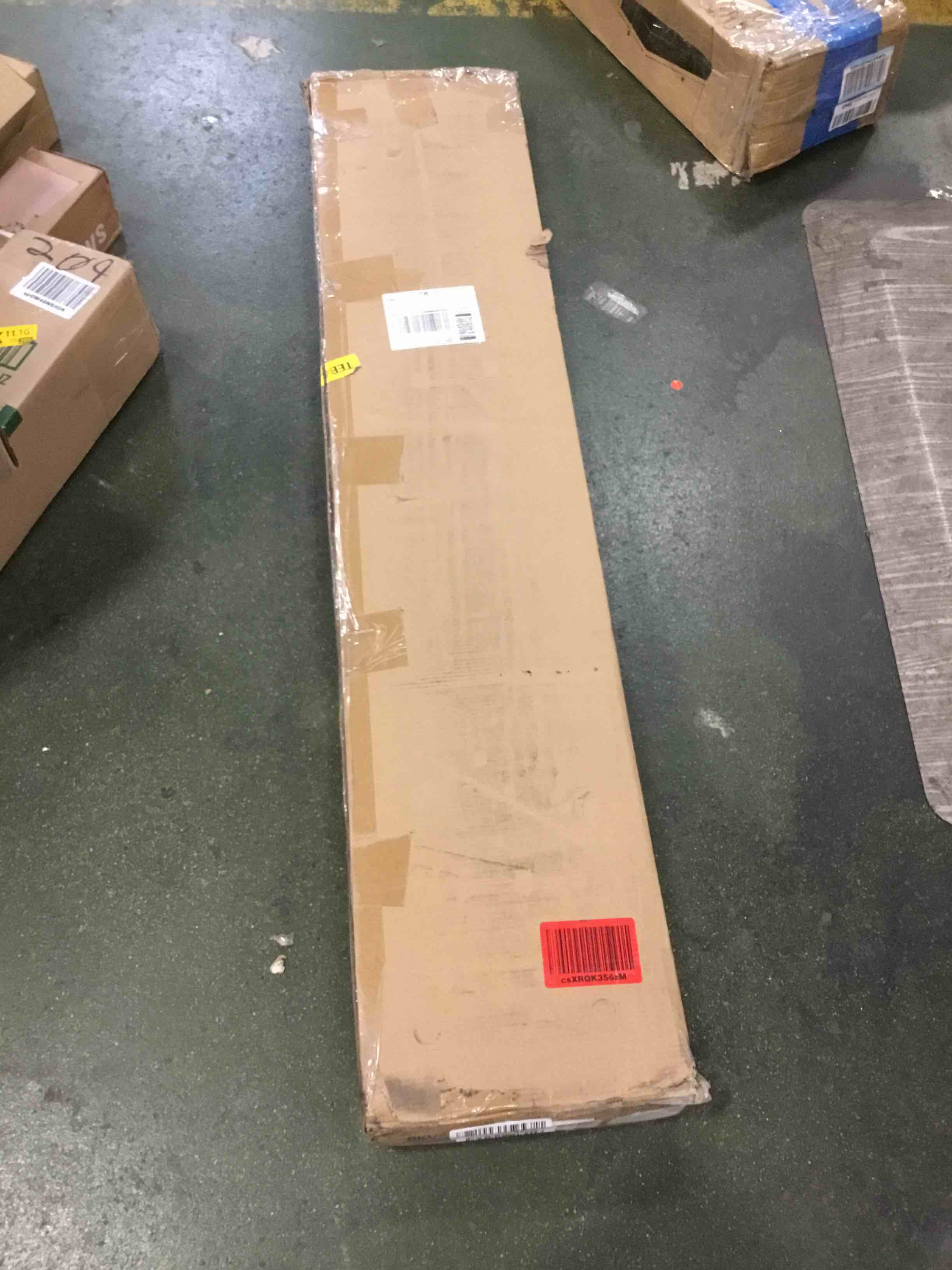 https://s3.amazonaws.com/lotting-images-prod/bidfta/BLU4937457_1704980022421.jpeg
