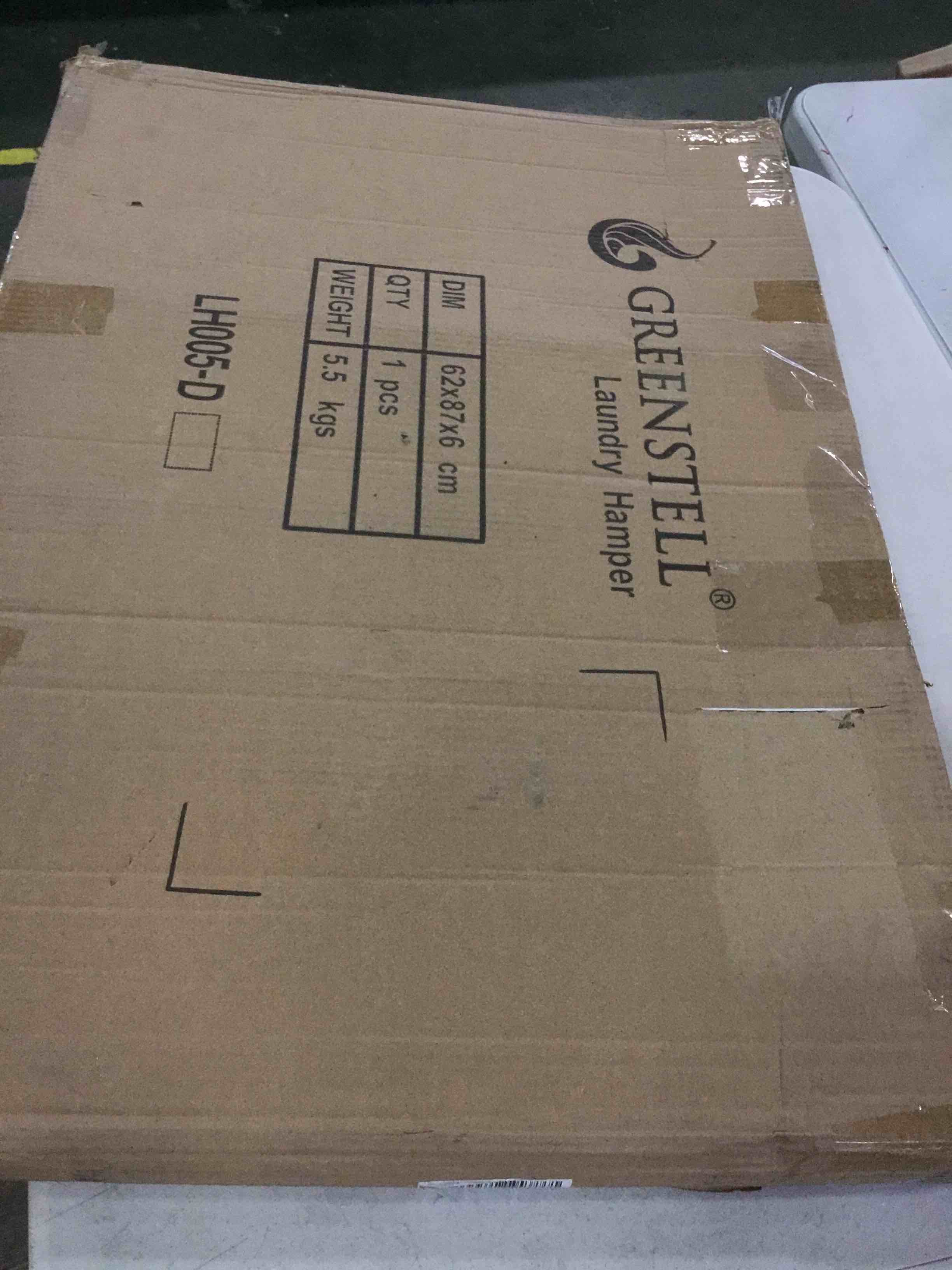 https://s3.amazonaws.com/lotting-images-prod/bidfta/BLU4937569_1705001275601.jpeg